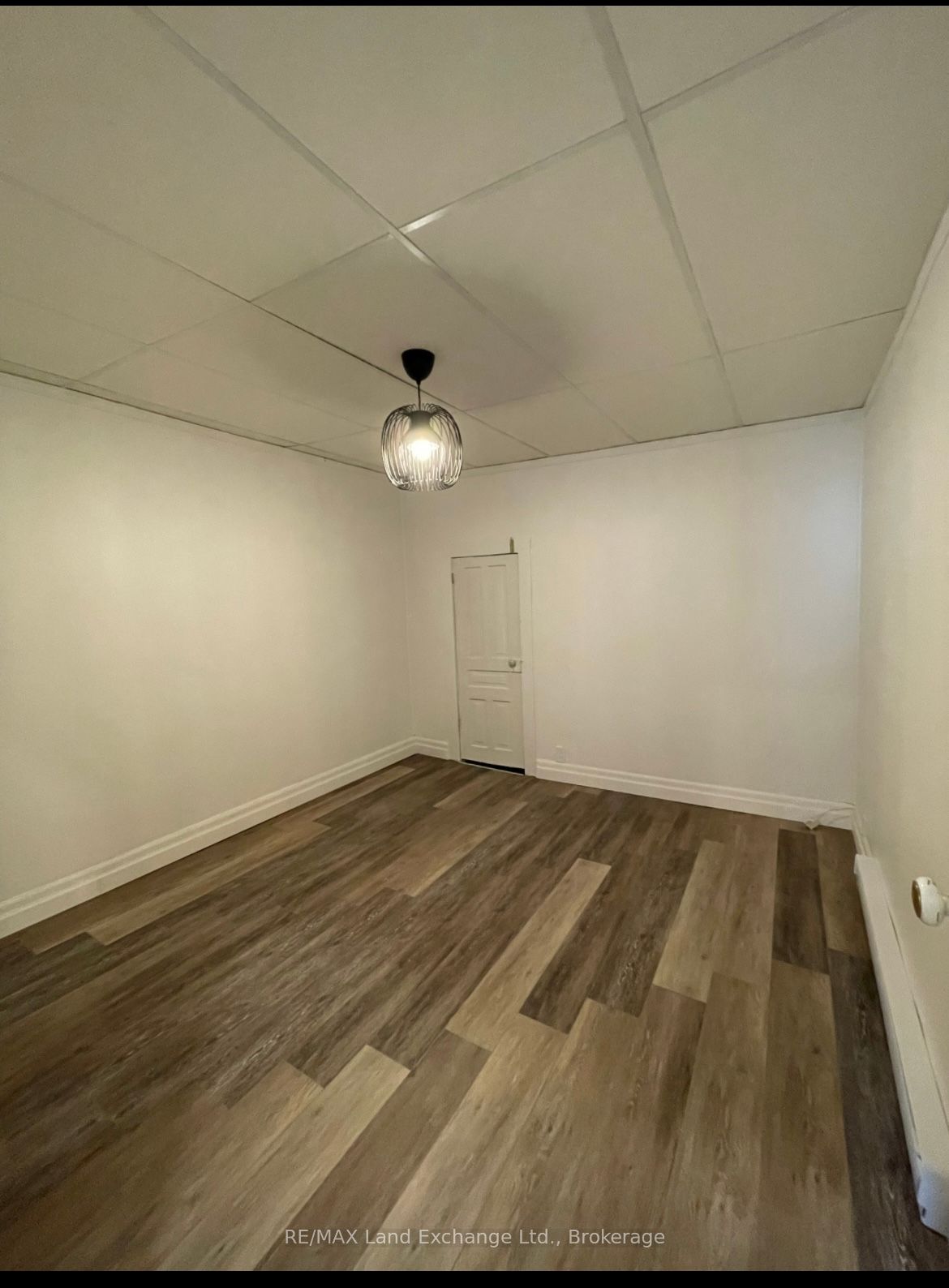 348 Durham Street E Property Photo 7