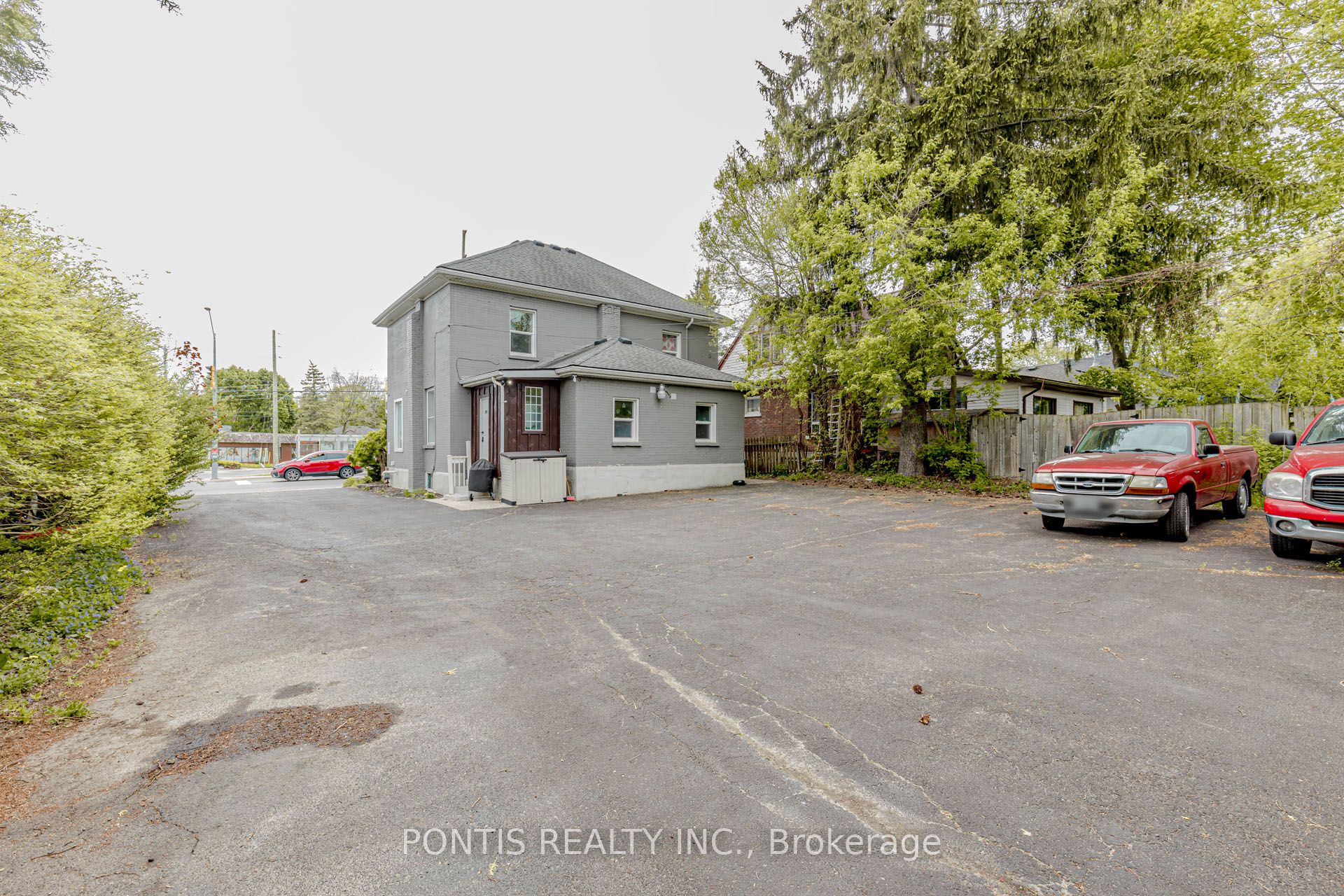86 Cedar St Property Photo 2