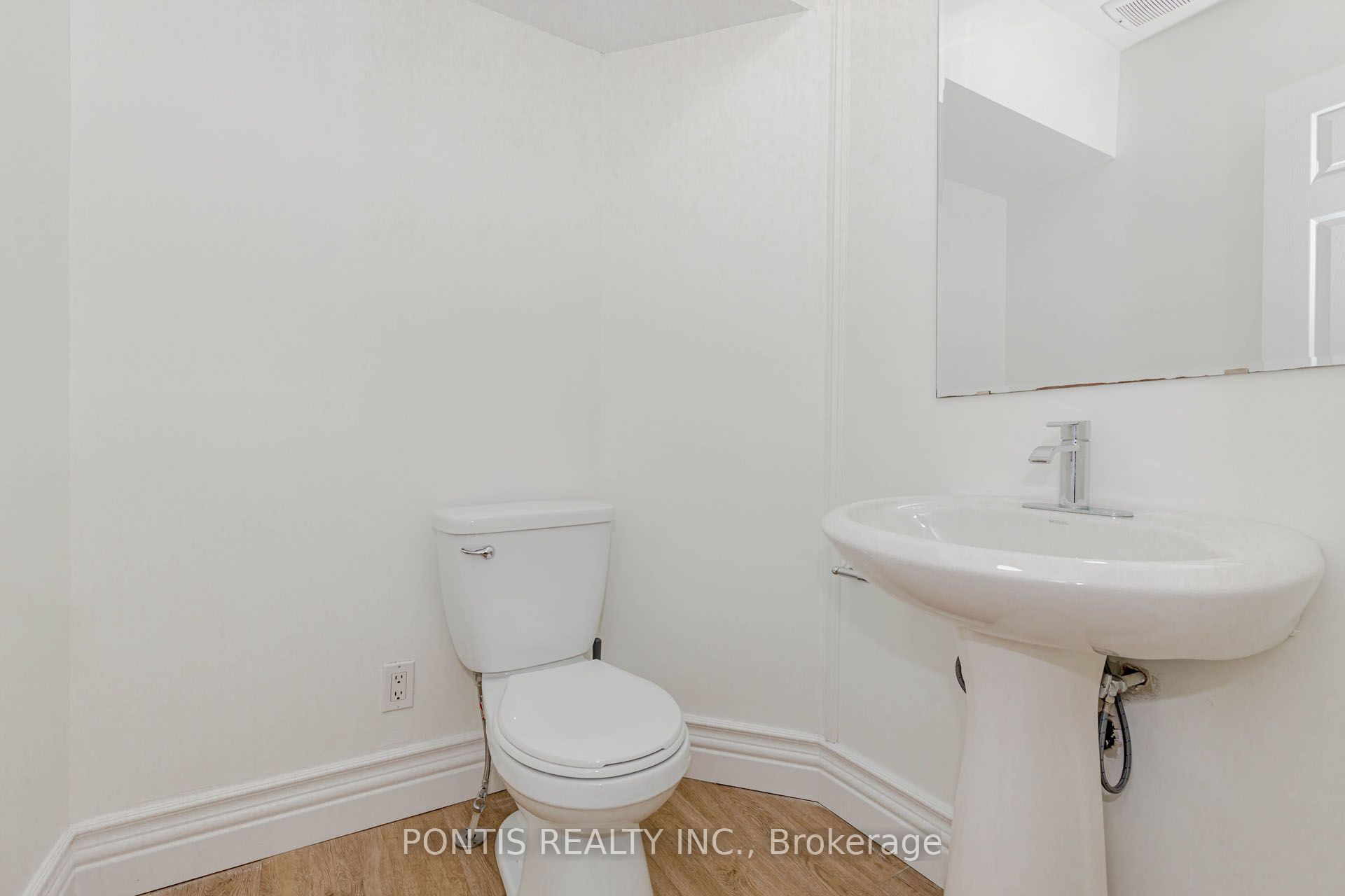 86 Cedar St Property Photo 26
