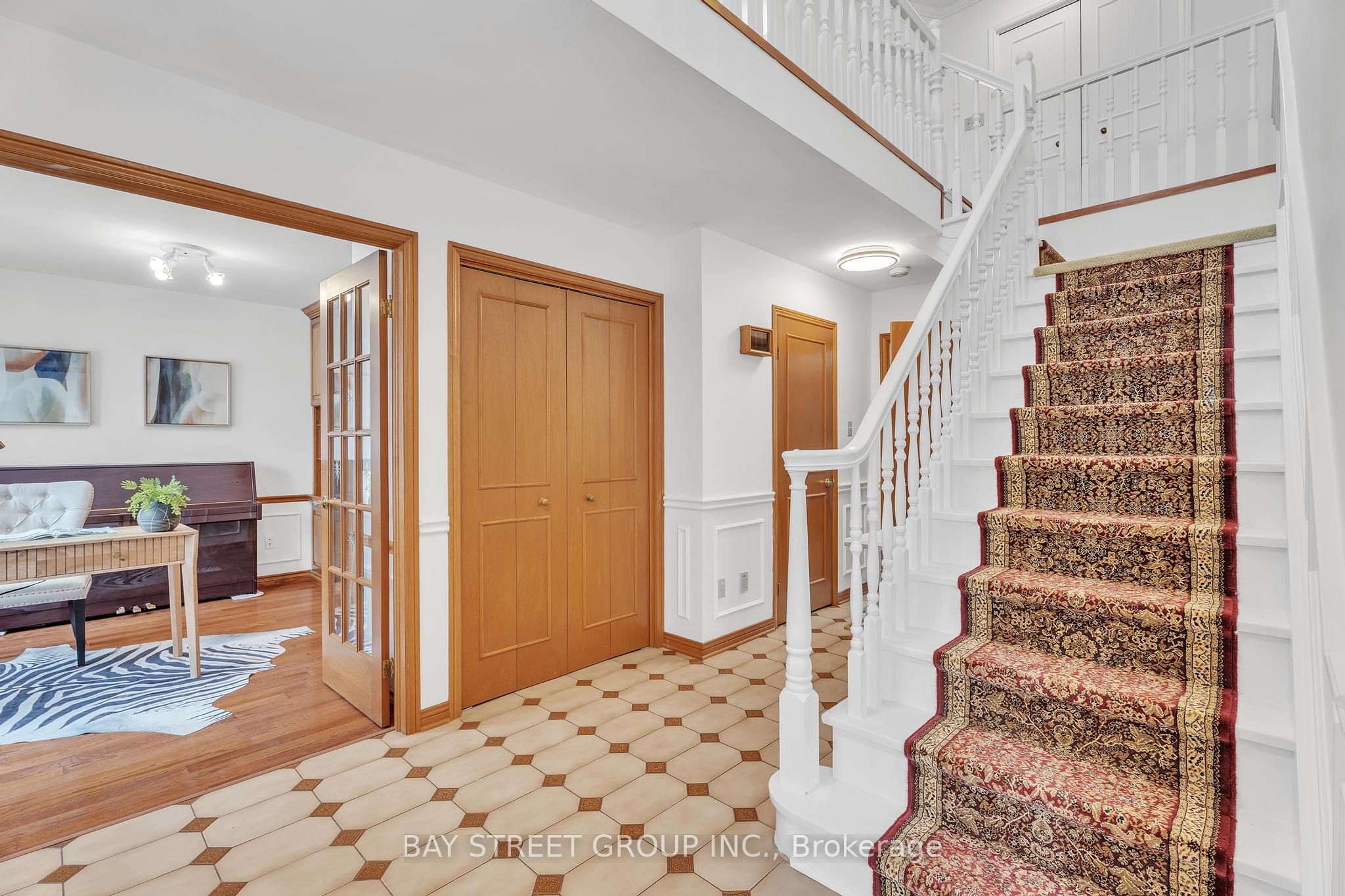 976 Griffith Street Property Photo 25