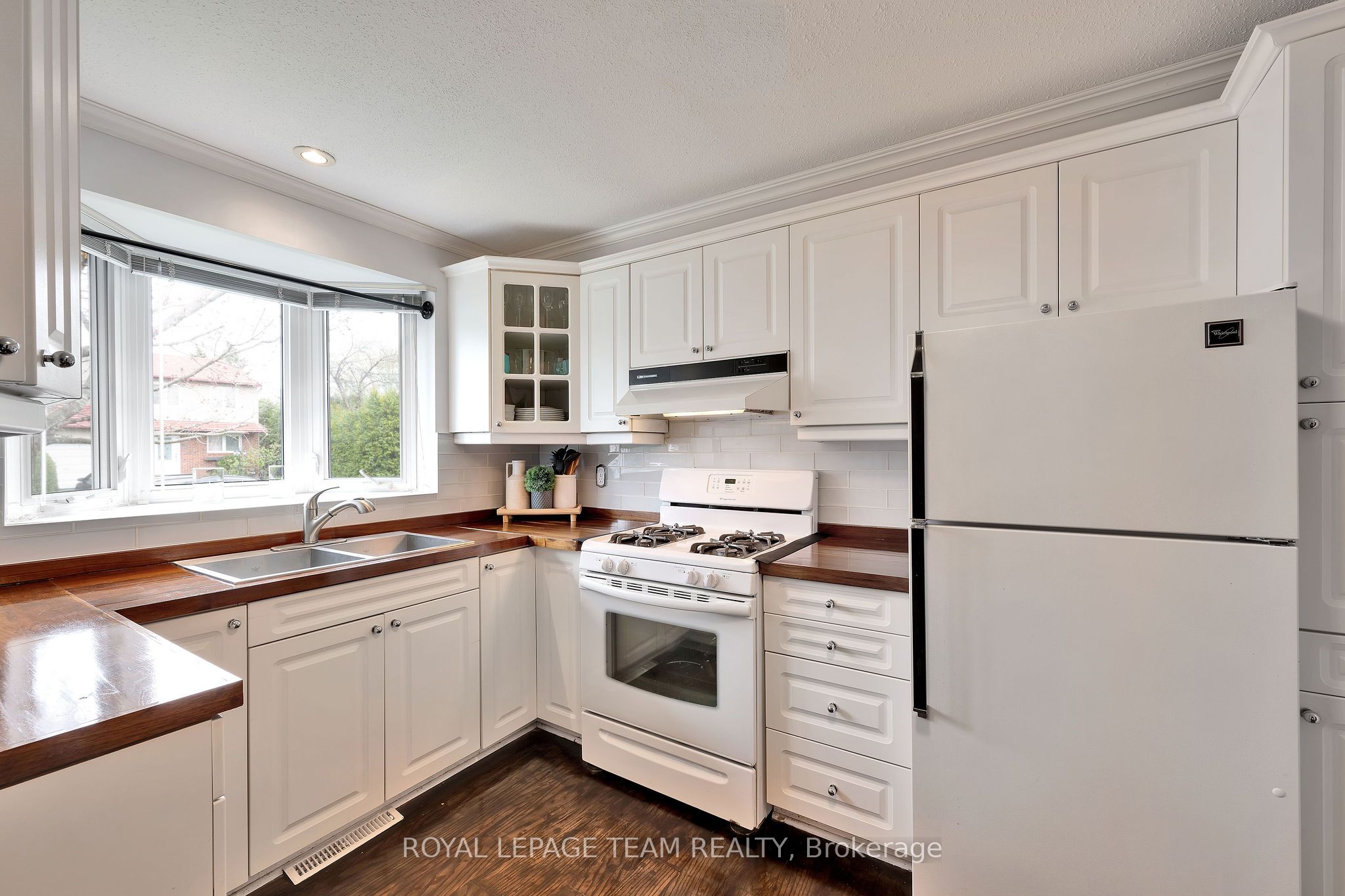 1642 Lafrance Drive Property Photo 3