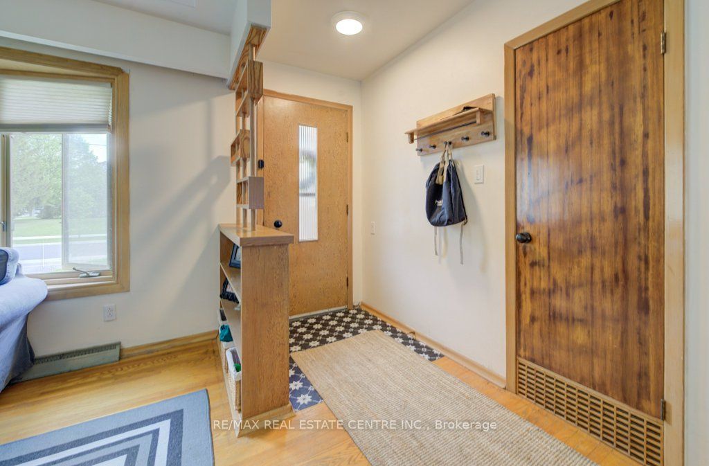 248 Fergus Avenue Property Photo 6