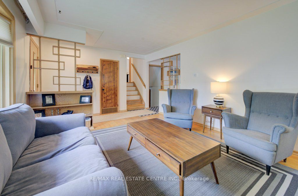 248 Fergus Avenue Property Photo 7