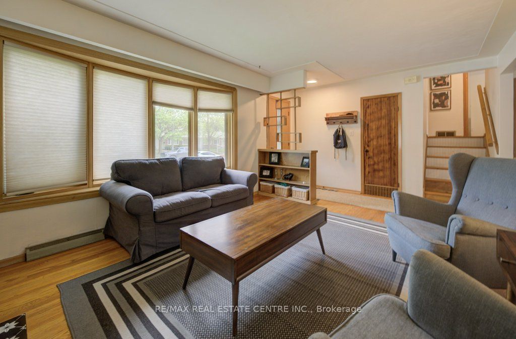 248 Fergus Avenue Property Photo 14