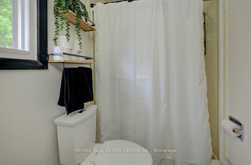 248 Fergus Avenue Property Photo 21