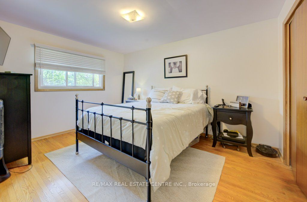 248 Fergus Avenue Property Photo 23