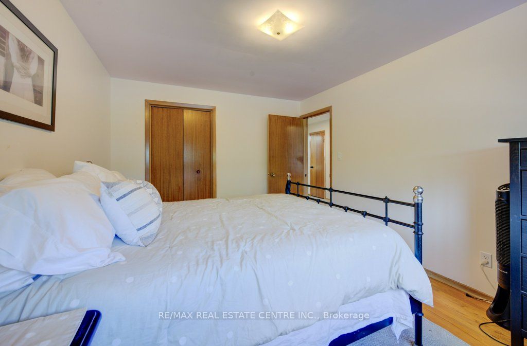 248 Fergus Avenue Property Photo 24
