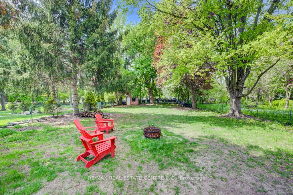 248 Fergus Avenue Property Photo 45