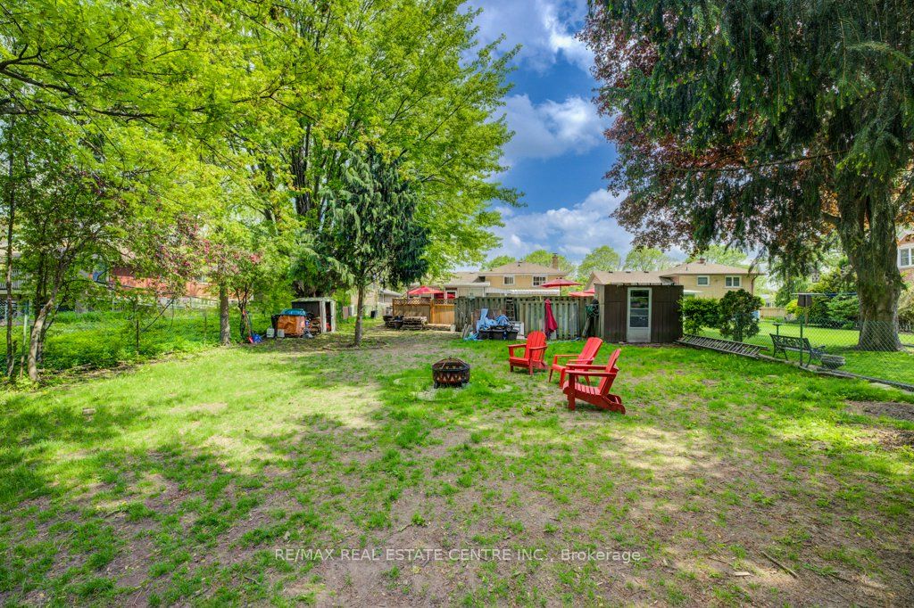 248 Fergus Avenue Property Photo 48
