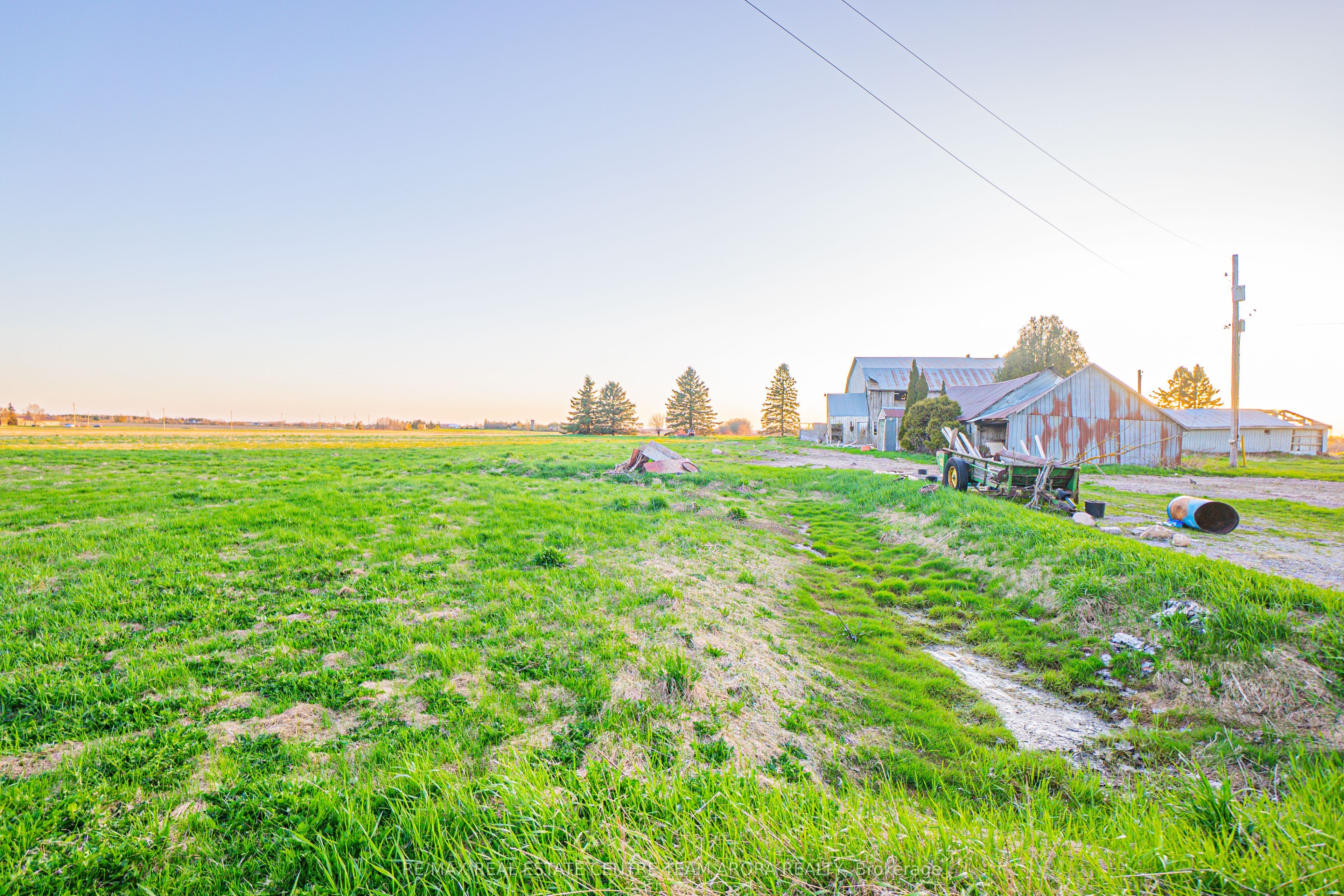393330 County Road 12 Property Photo 4