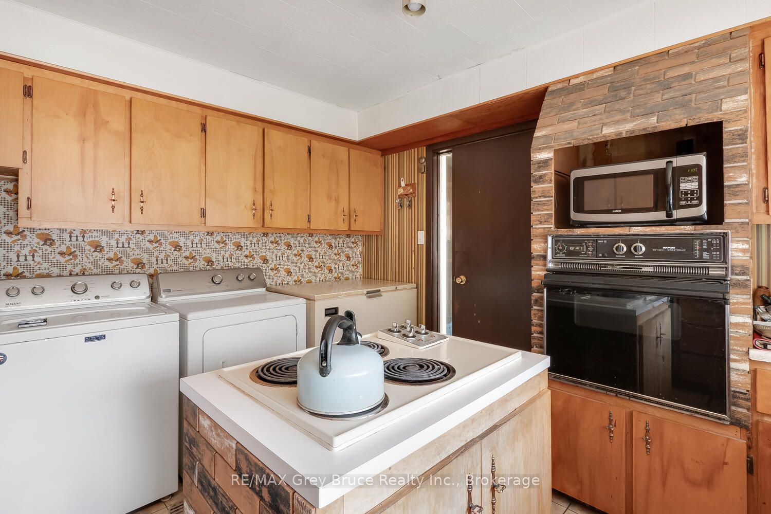 7382 Highway 6 Highway Property Photo 28