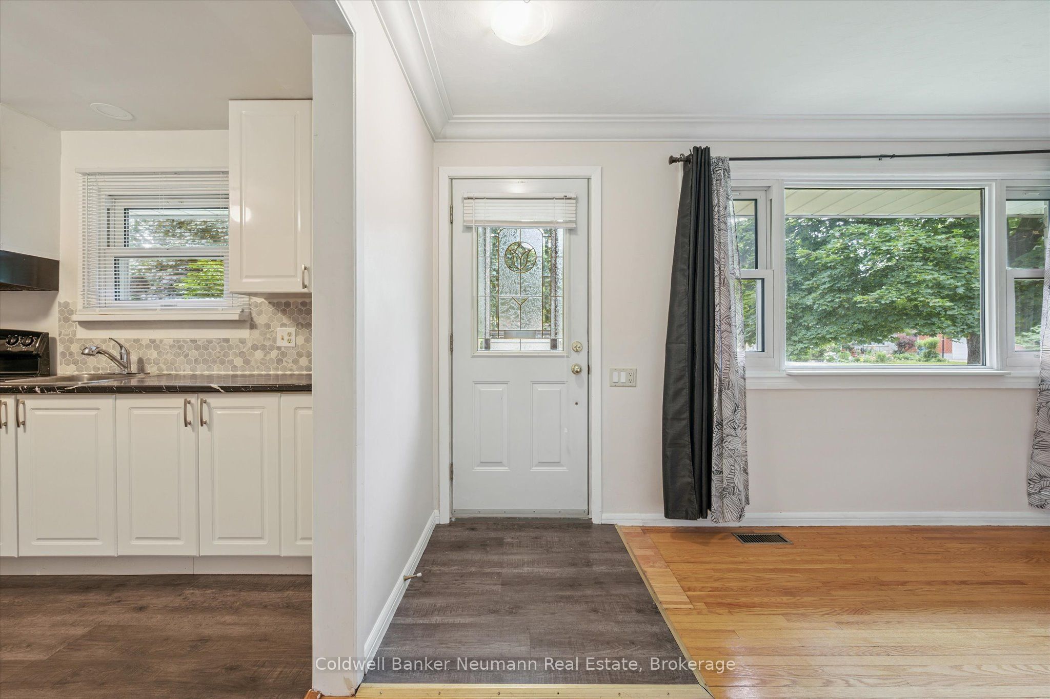 100 Guelph Street Property Photo 6