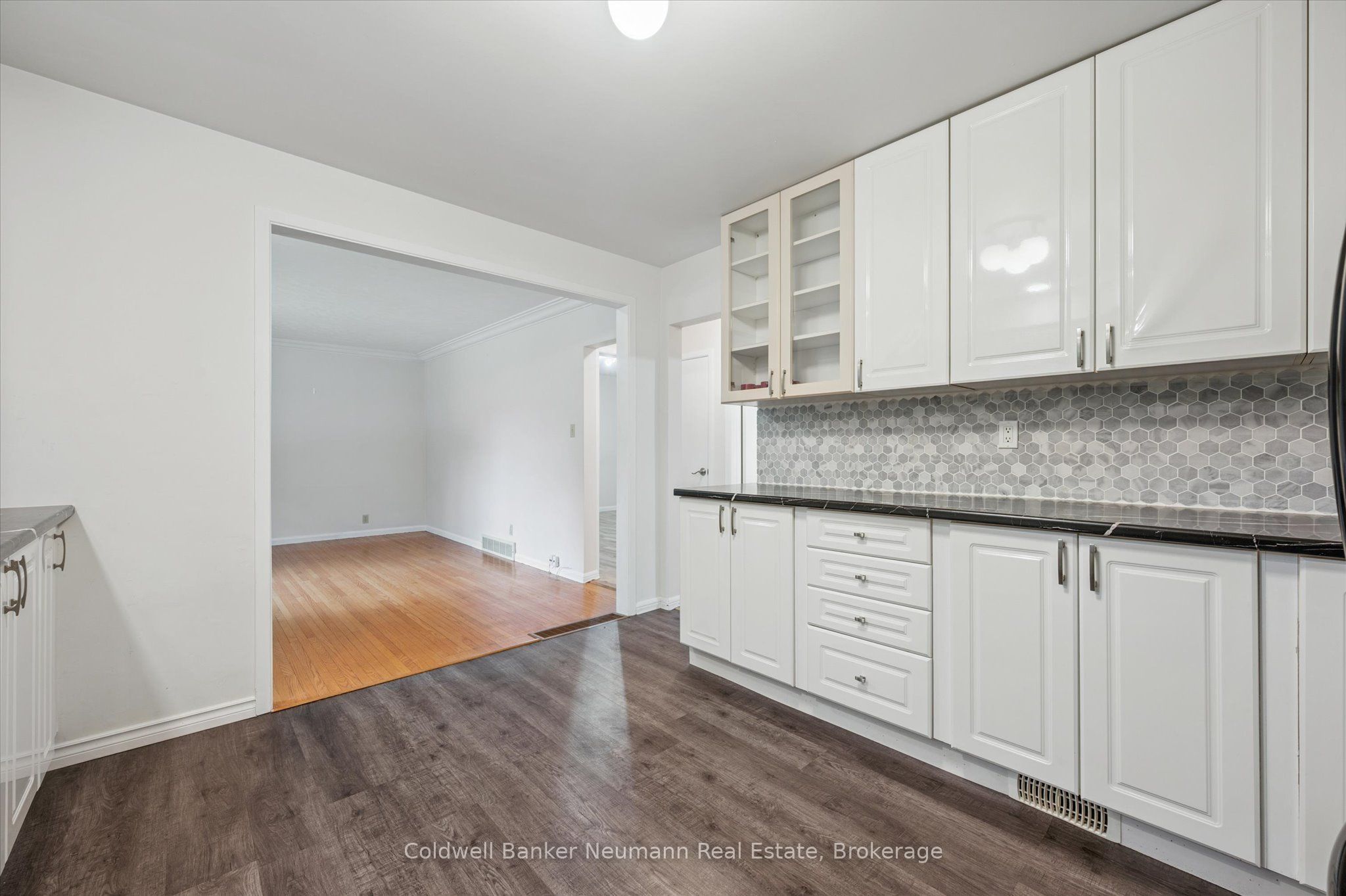 100 Guelph Street Property Photo 13
