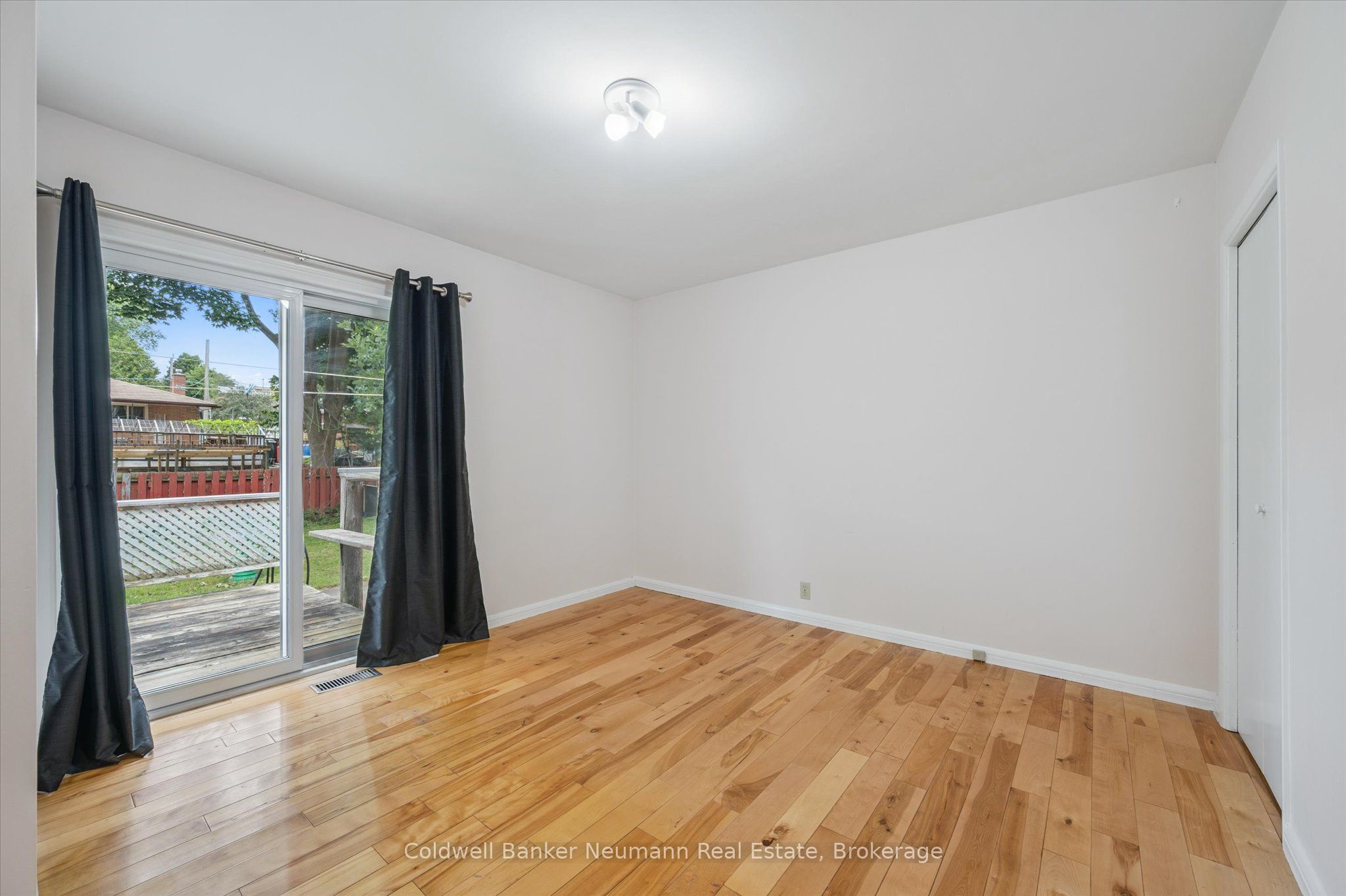 100 Guelph Street Property Photo 16