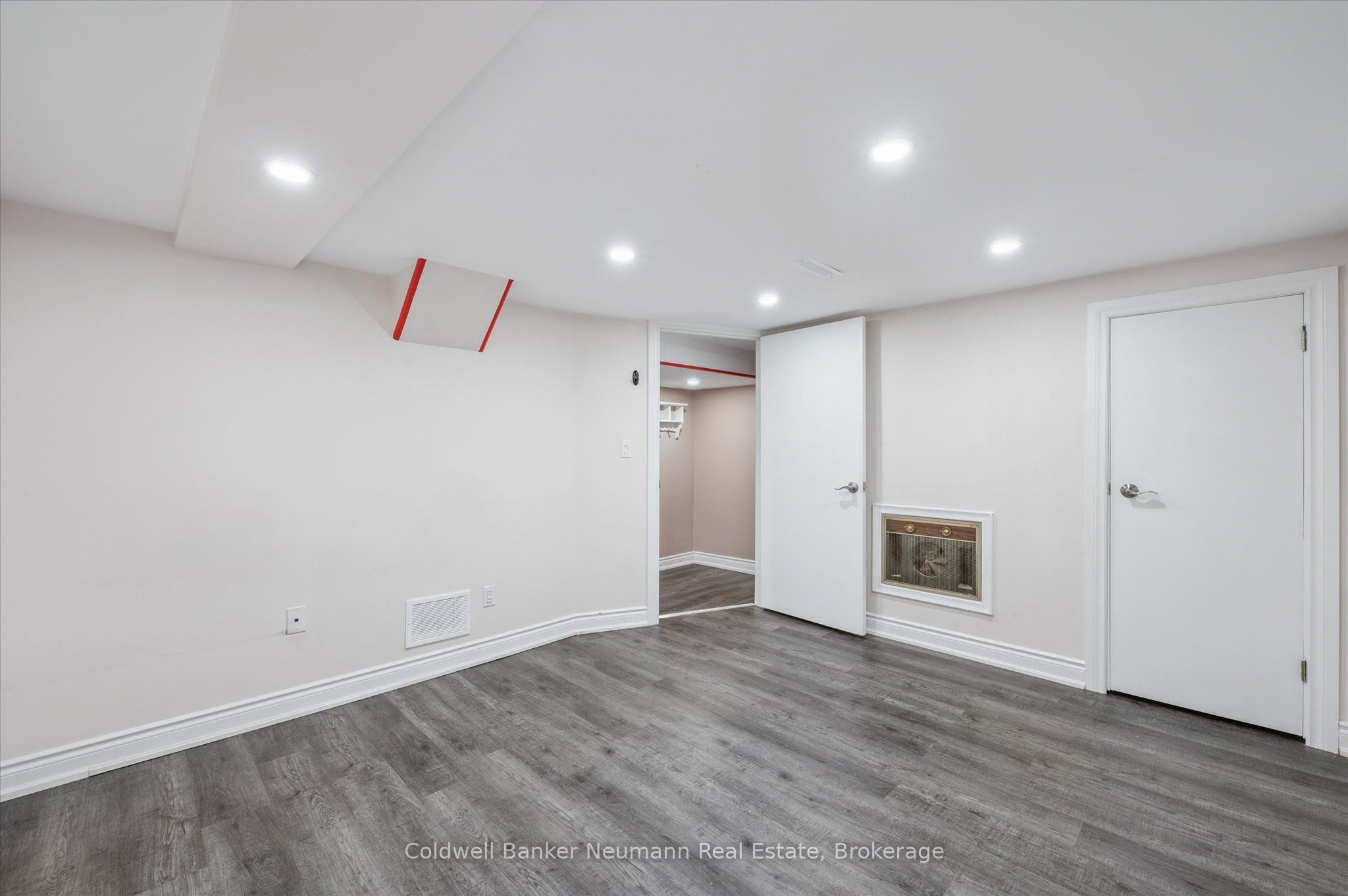 100 Guelph Street Property Photo 21