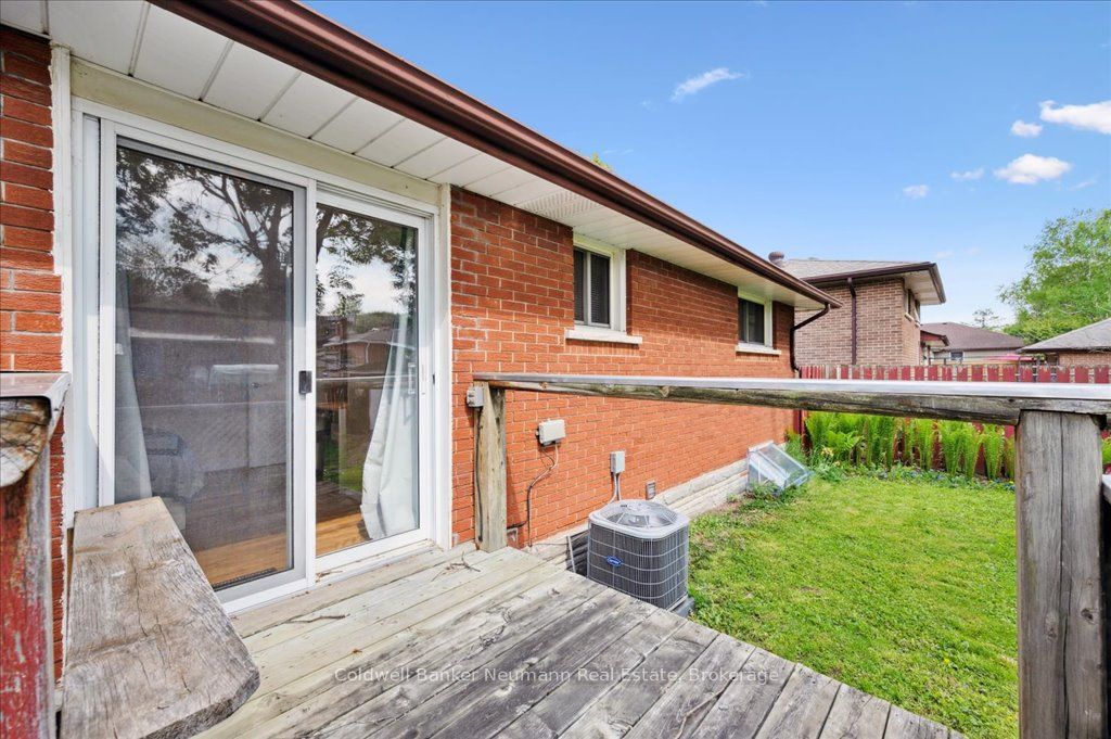 100 Guelph Street Property Photo 33