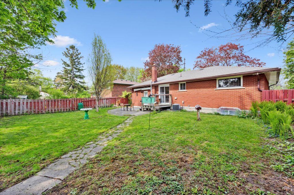 100 Guelph Street Property Photo 36