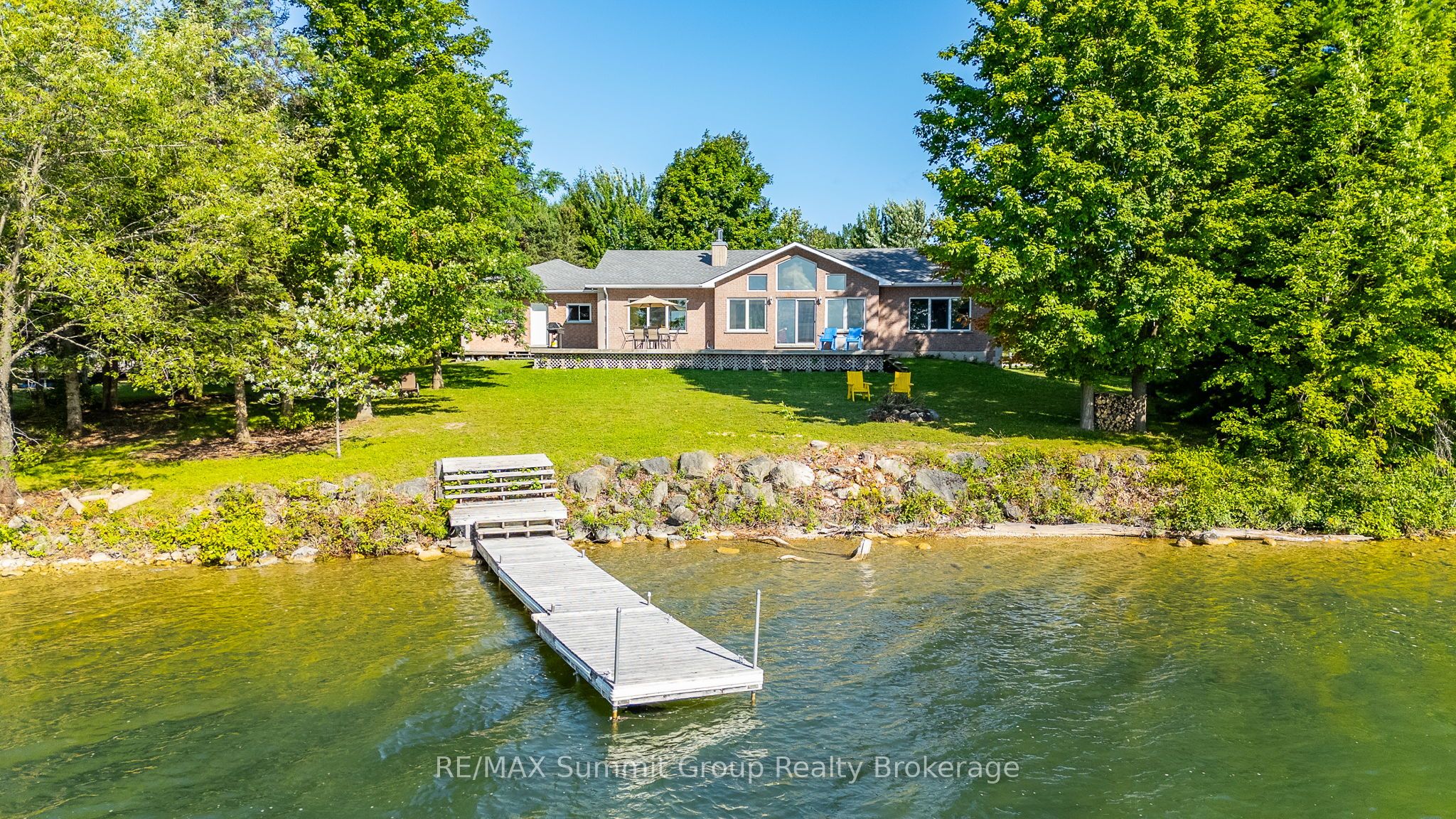 189 Point Road Property Photo 1