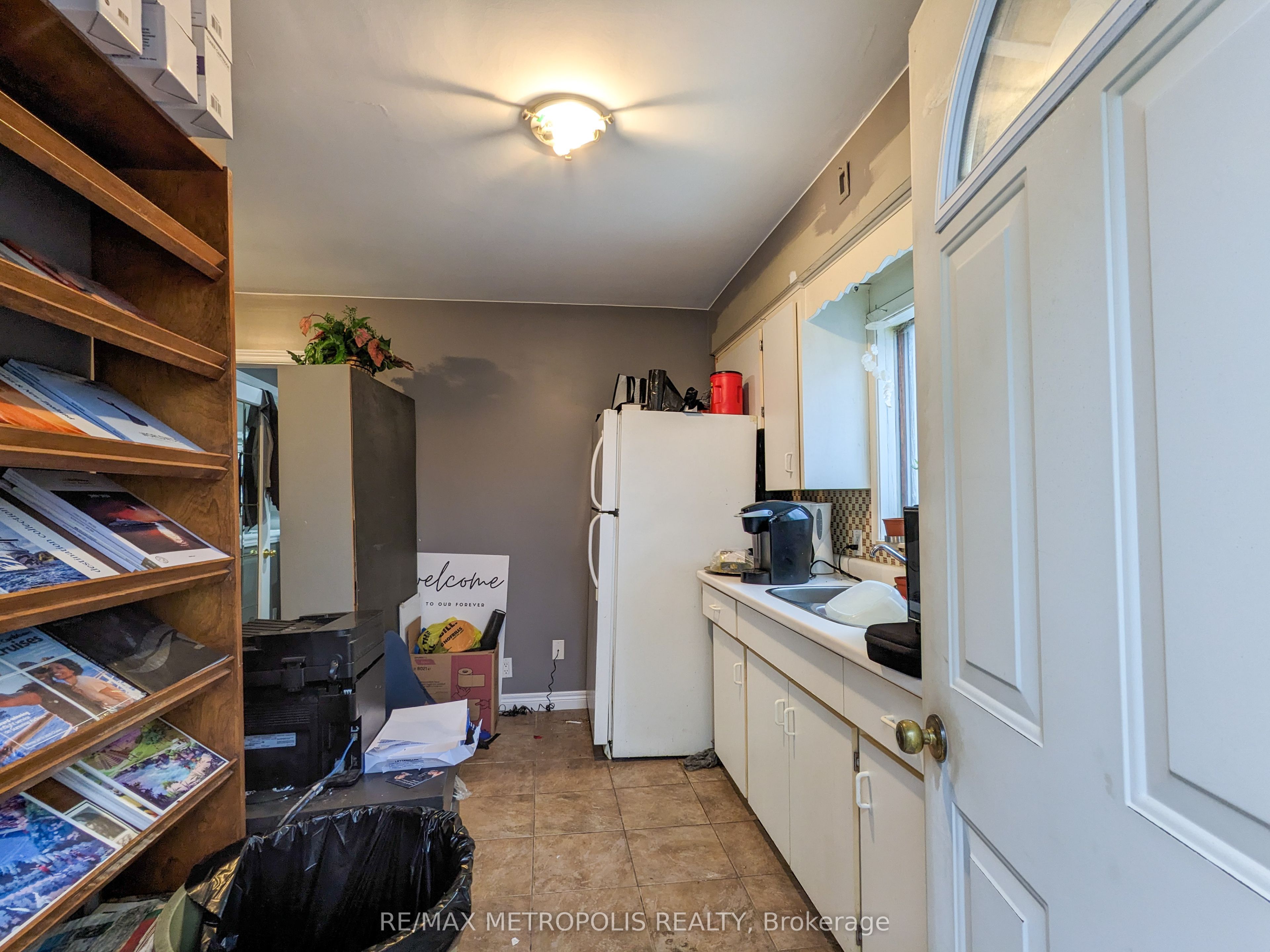 533-537 Christina Street N Property Photo 10