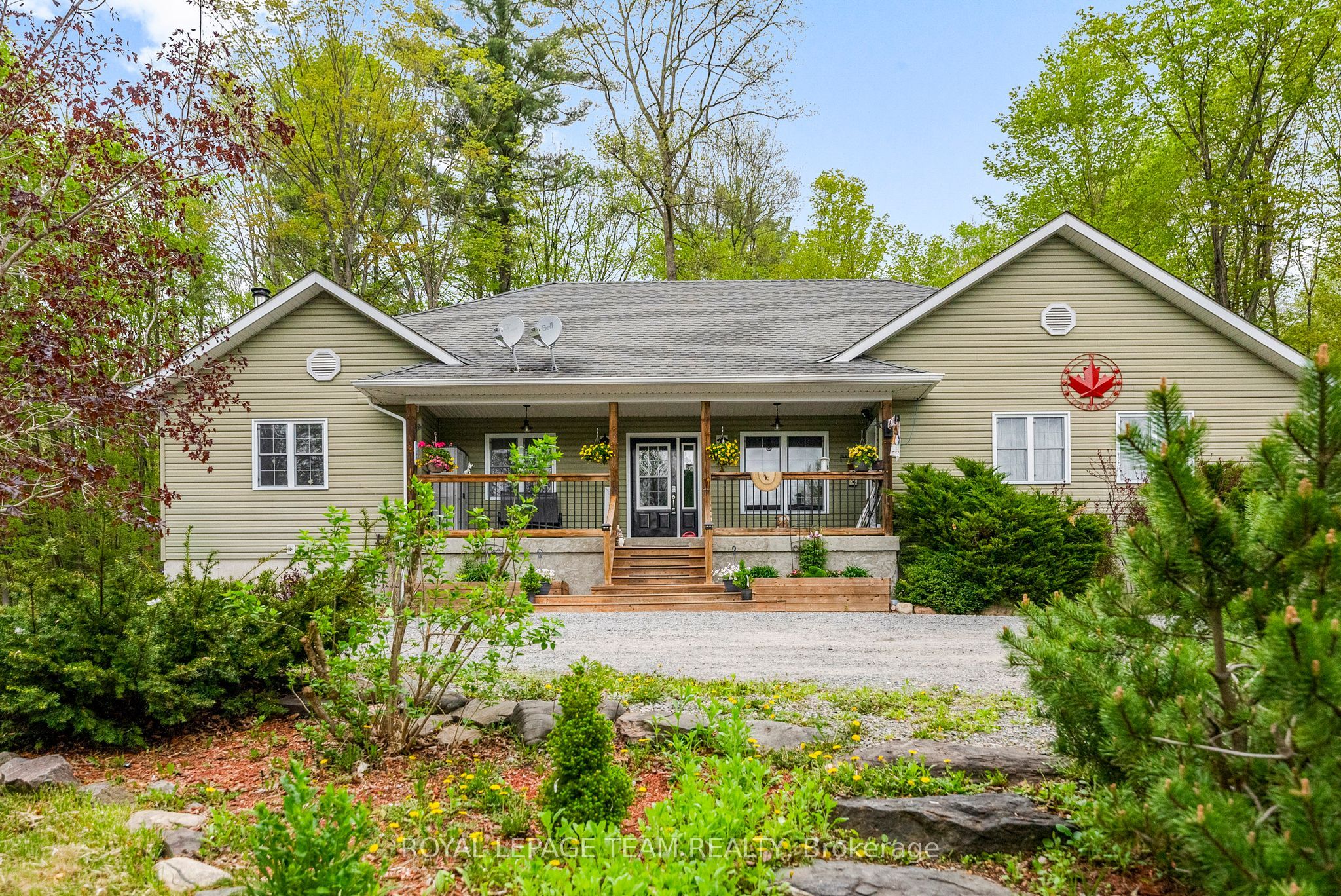 2504 Calabogie Rd Property Photo