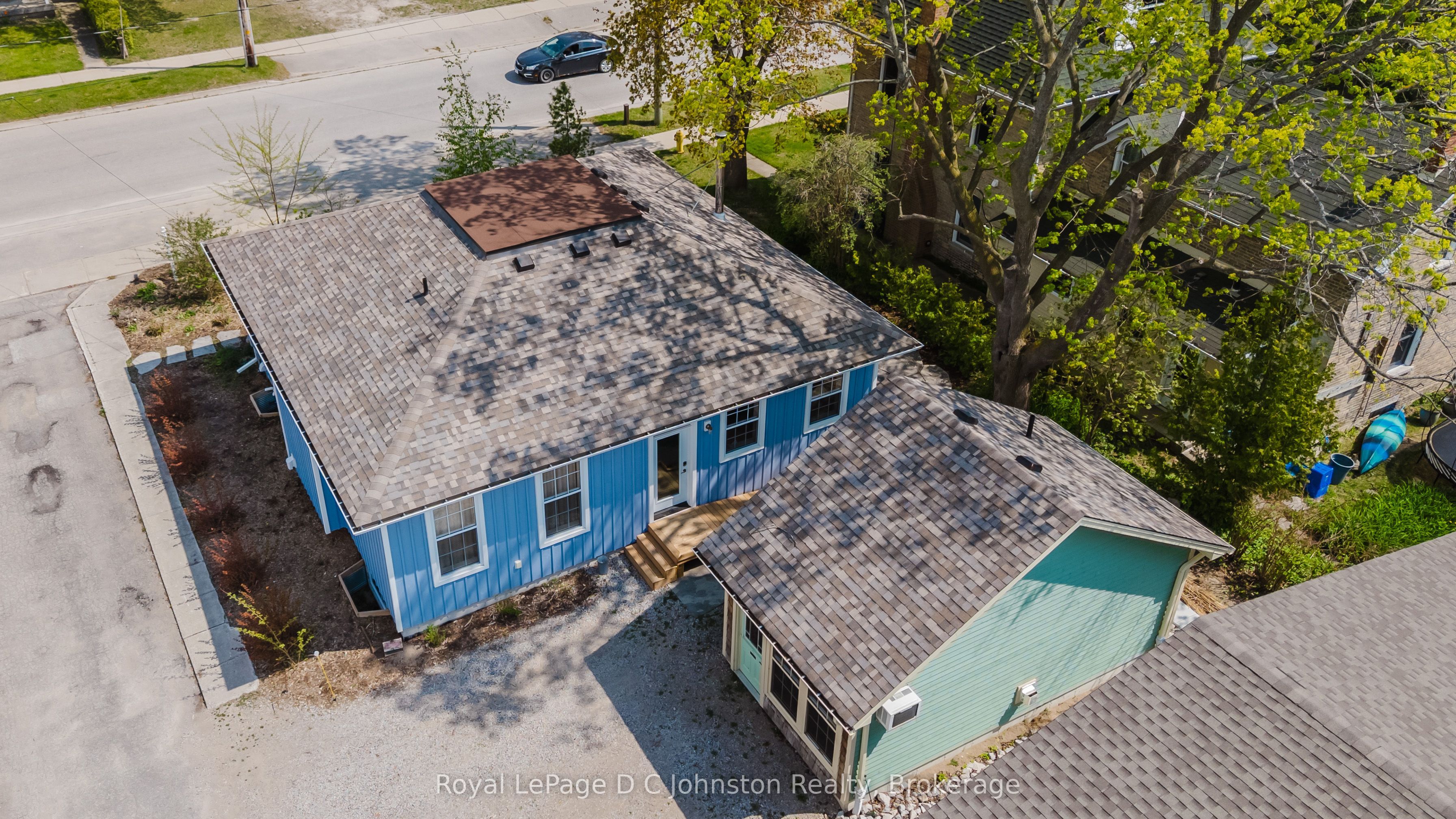 66 Grosvenor St Street N Property Photo 39