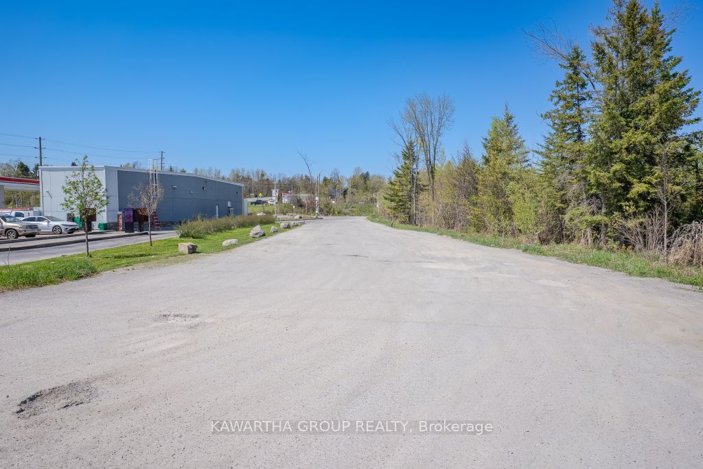 6716 35 Highway Property Photo 18