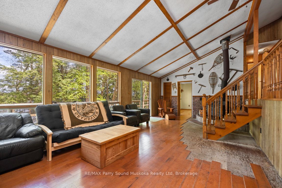 33 Houston Lane Property Photo 9
