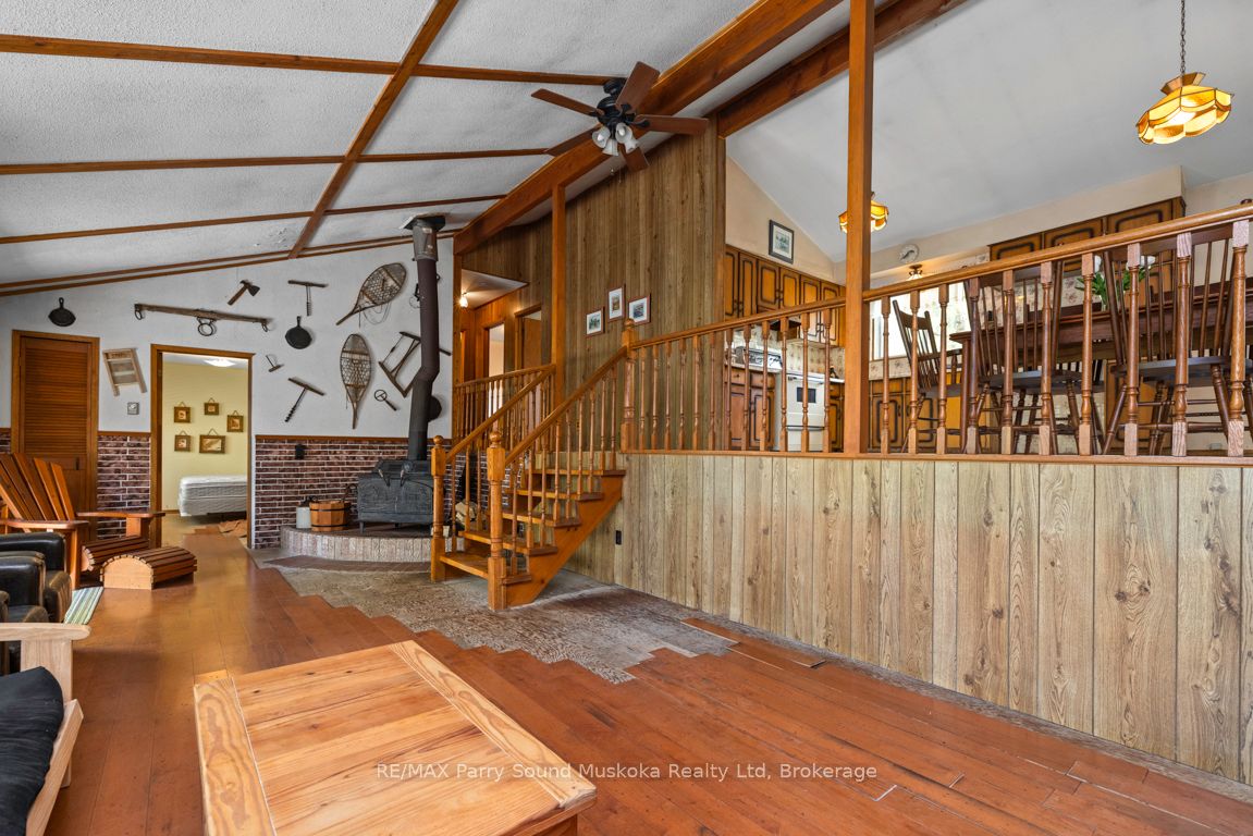 33 Houston Lane Property Photo 12