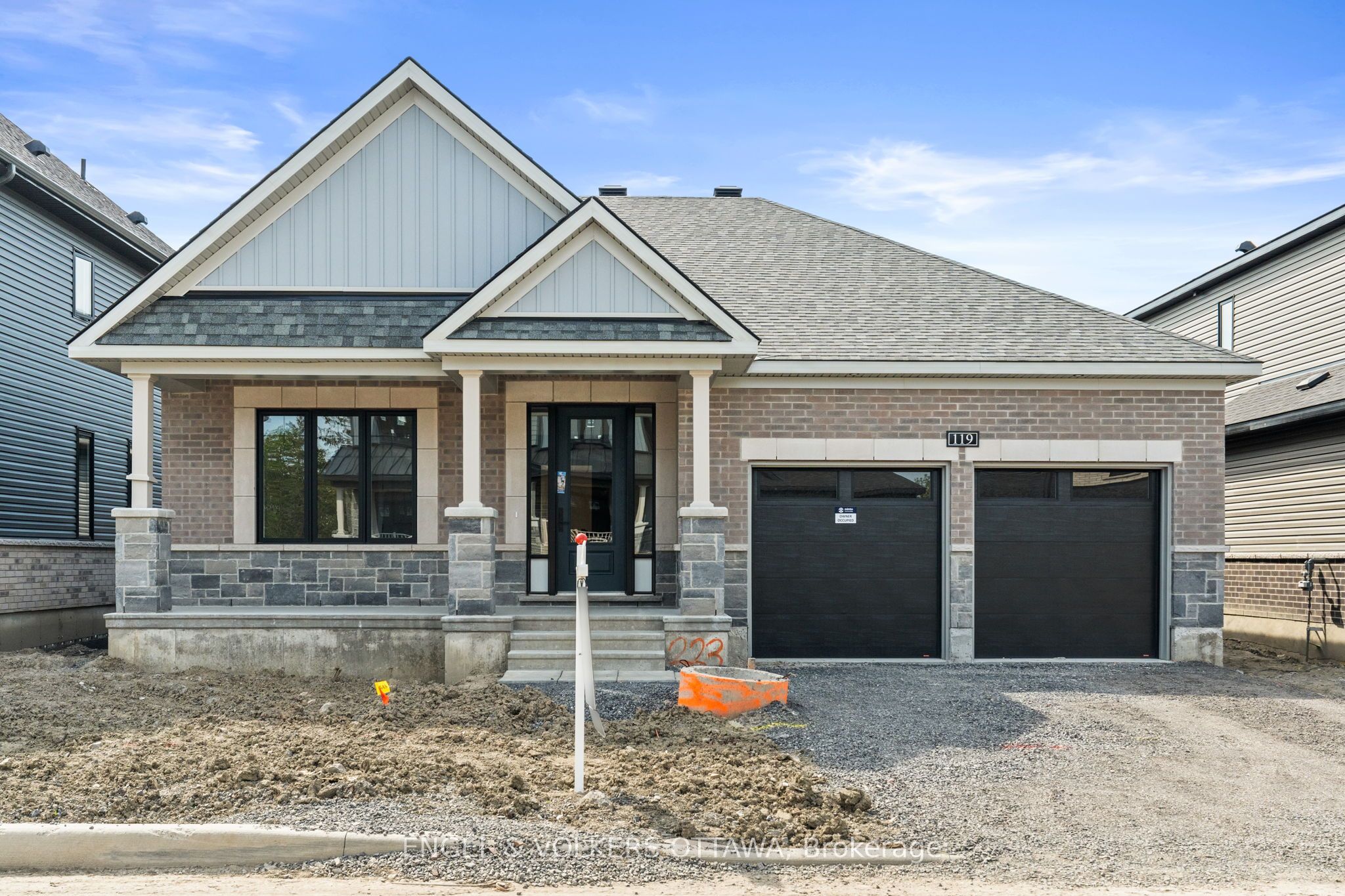 119 D'arleux Place Property Photo 1
