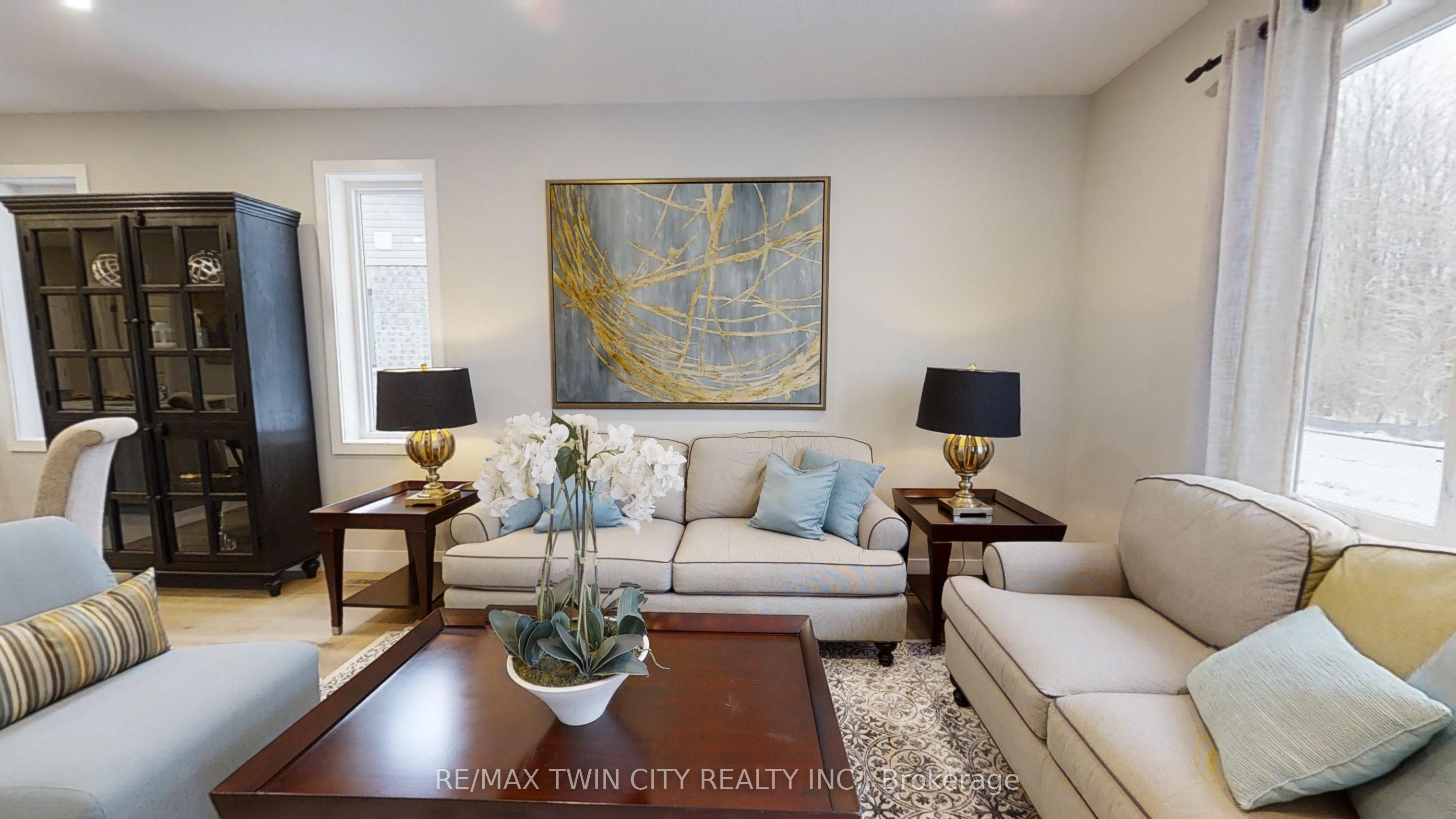 668 Chelton Road S Property Photo 1