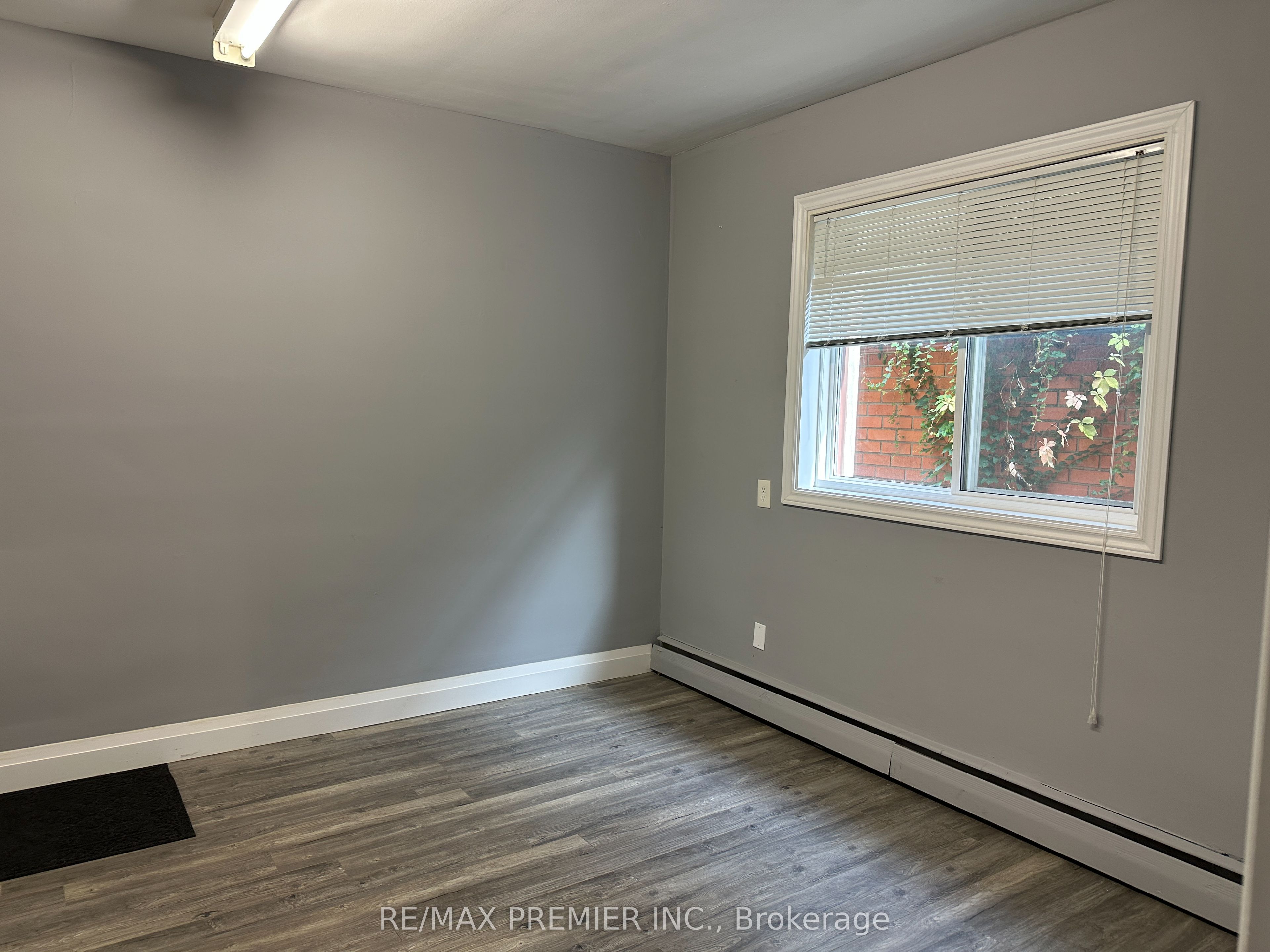 70 King Street E M04-a Property Photo 5