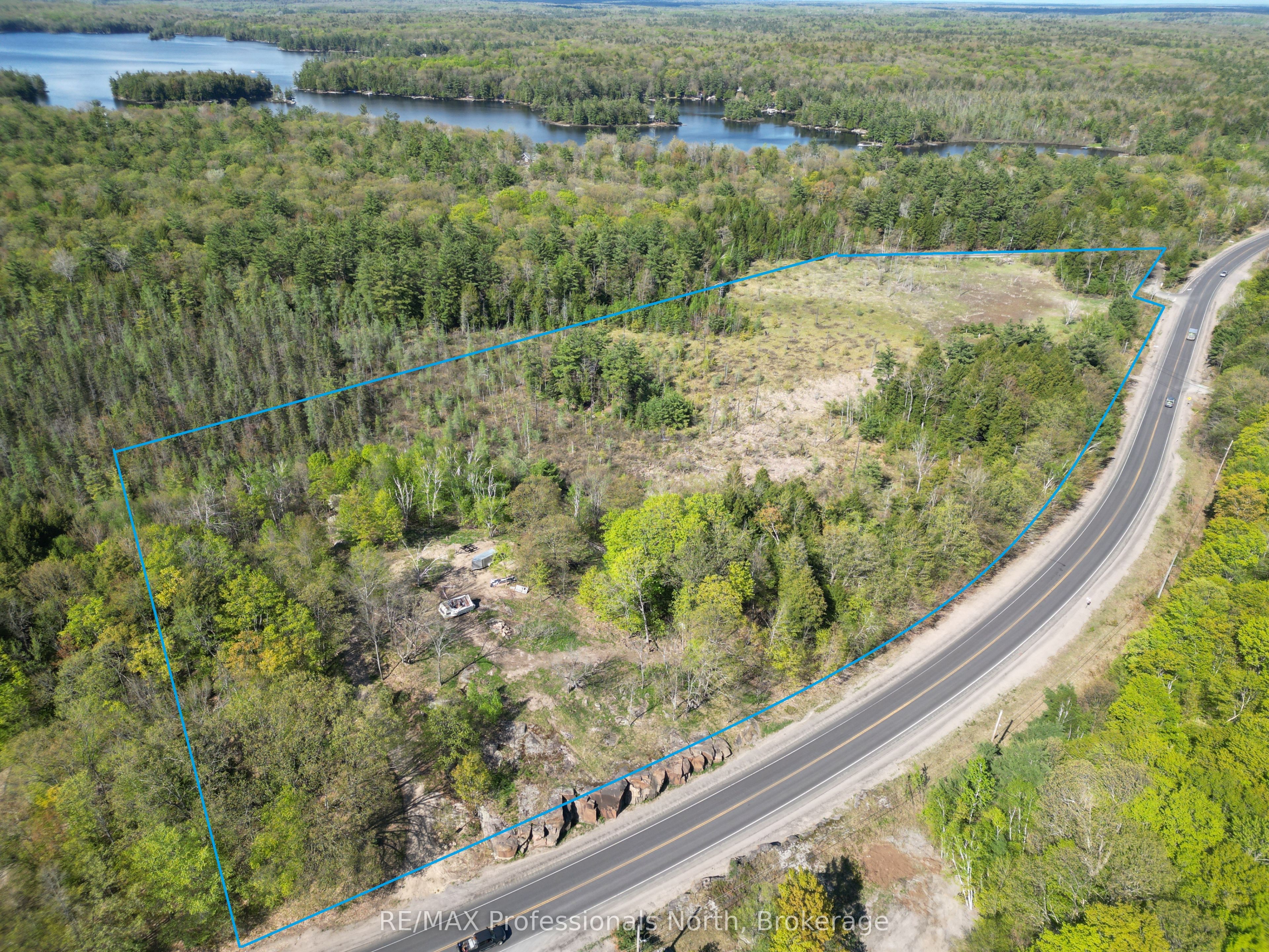 2070 Muskoka 118 Road Property Photo 2