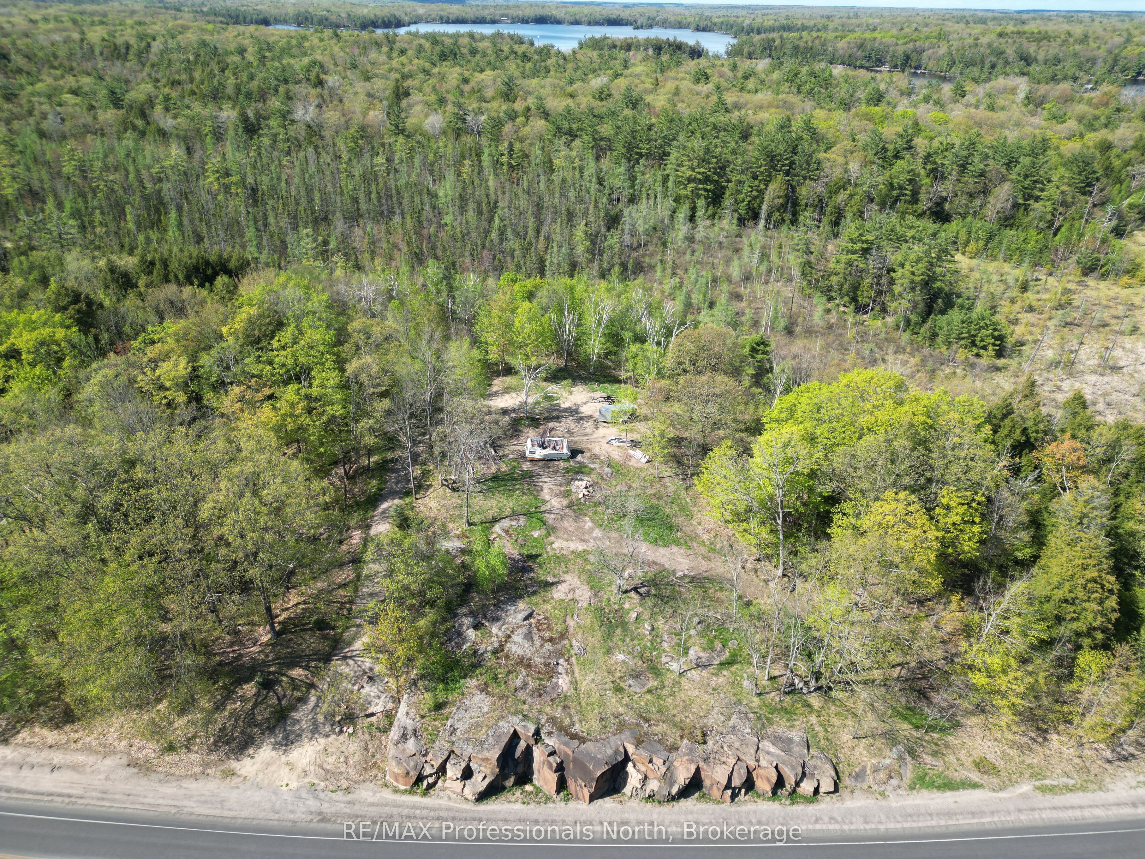2070 Muskoka 118 Road Property Photo 4