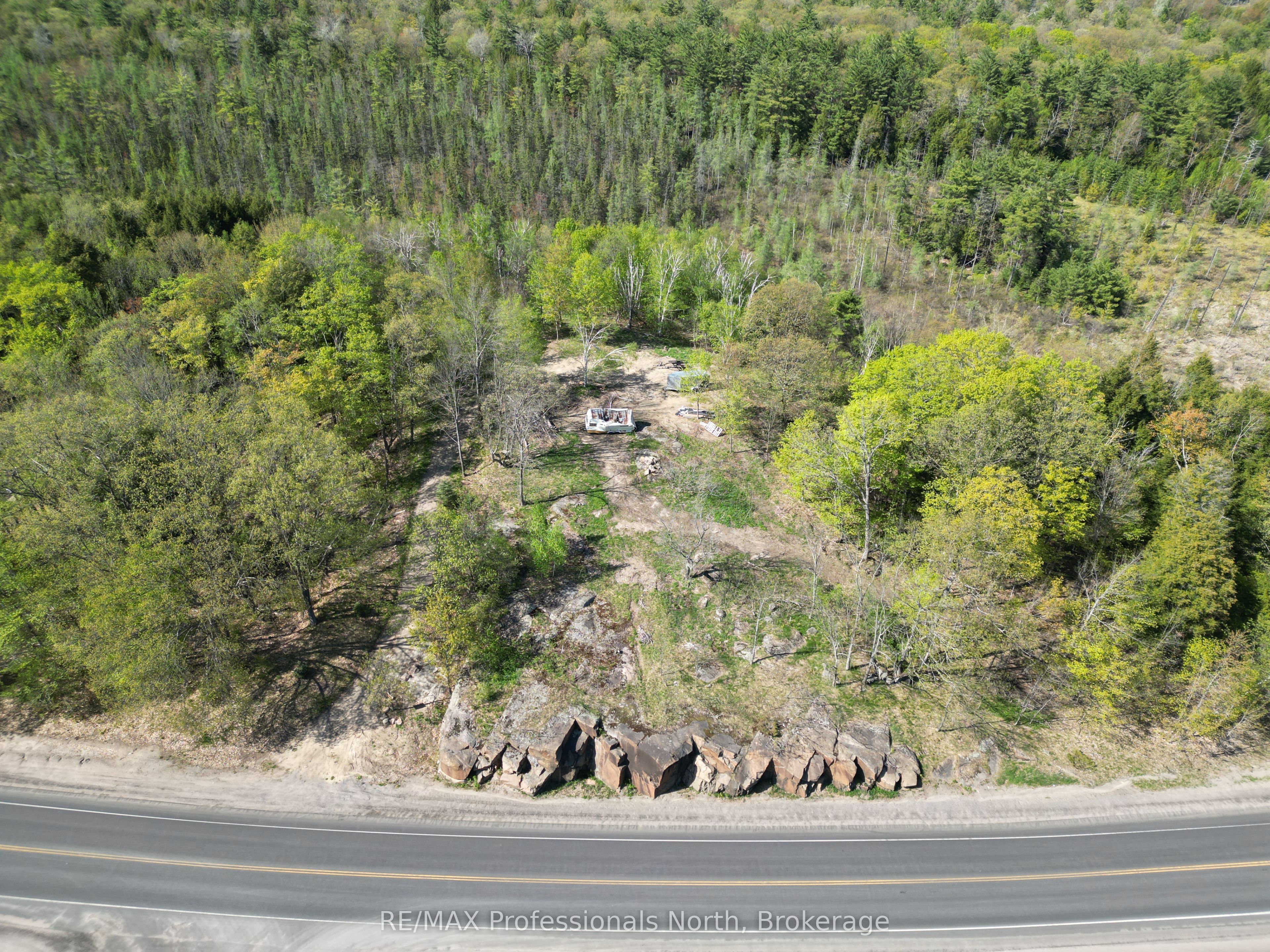 2070 Muskoka 118 Road Property Photo 5