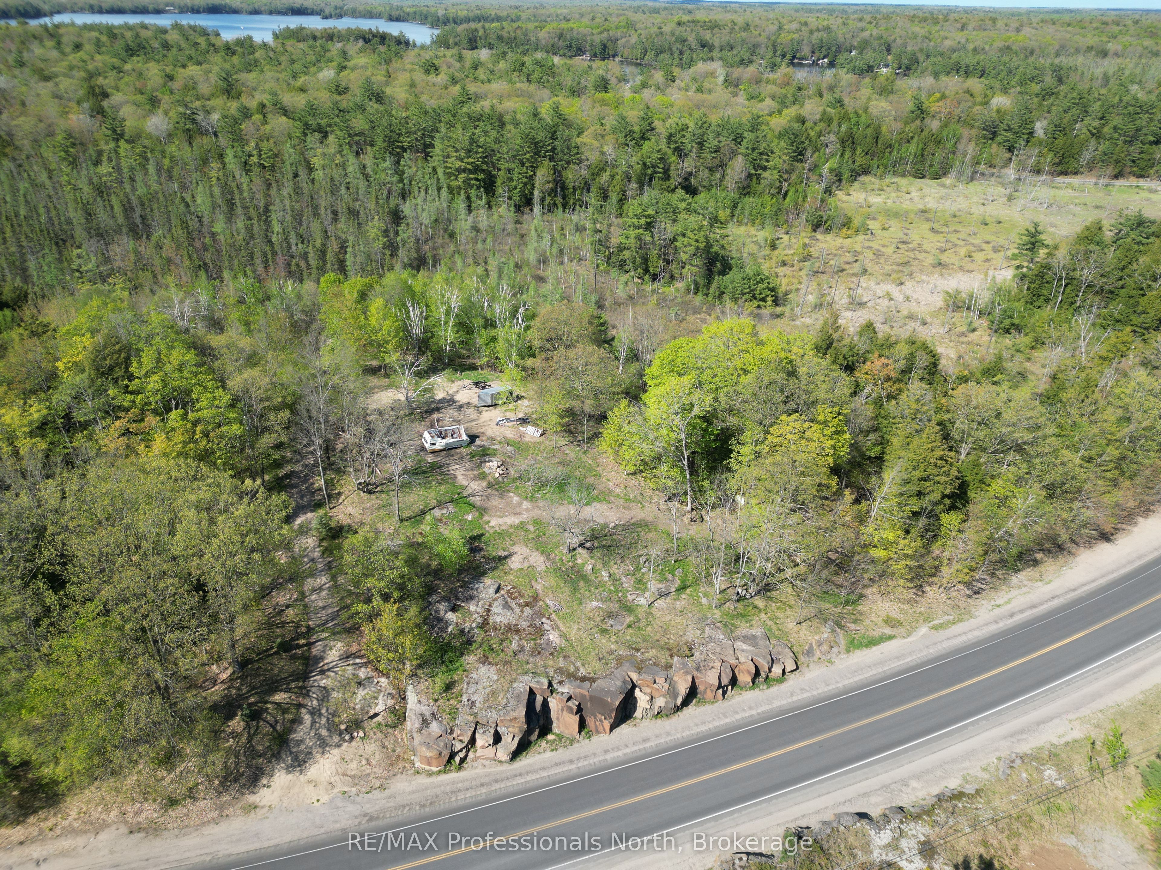 2070 Muskoka 118 Road Property Photo 6