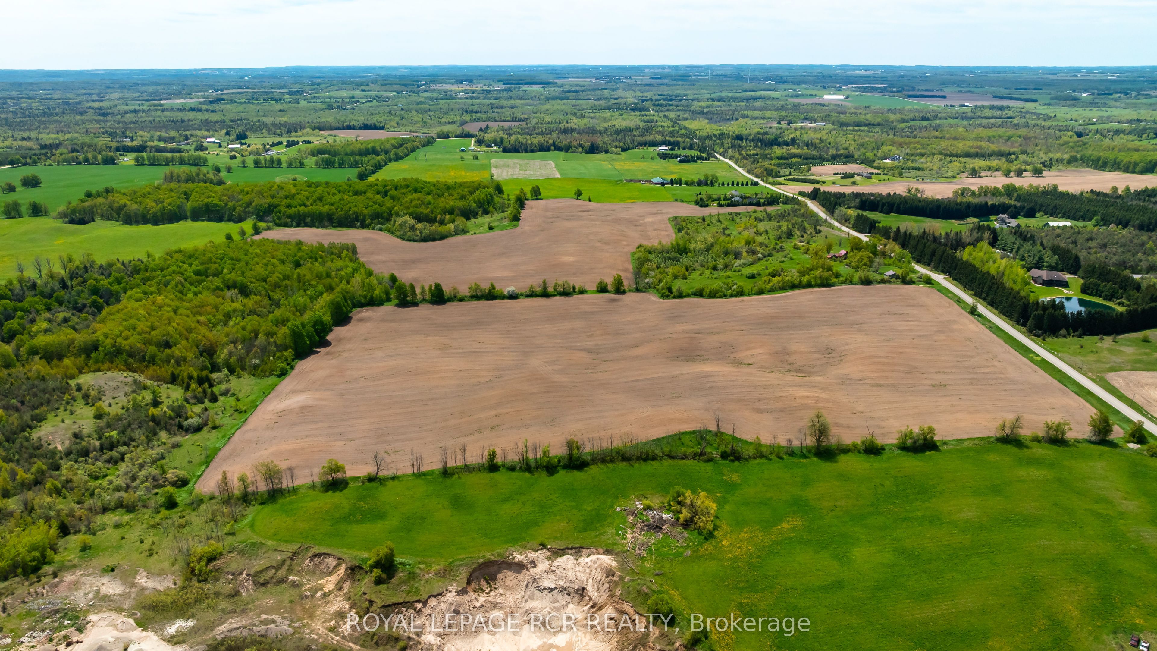 555463 Mono-amaranth Townline Property Photo 5