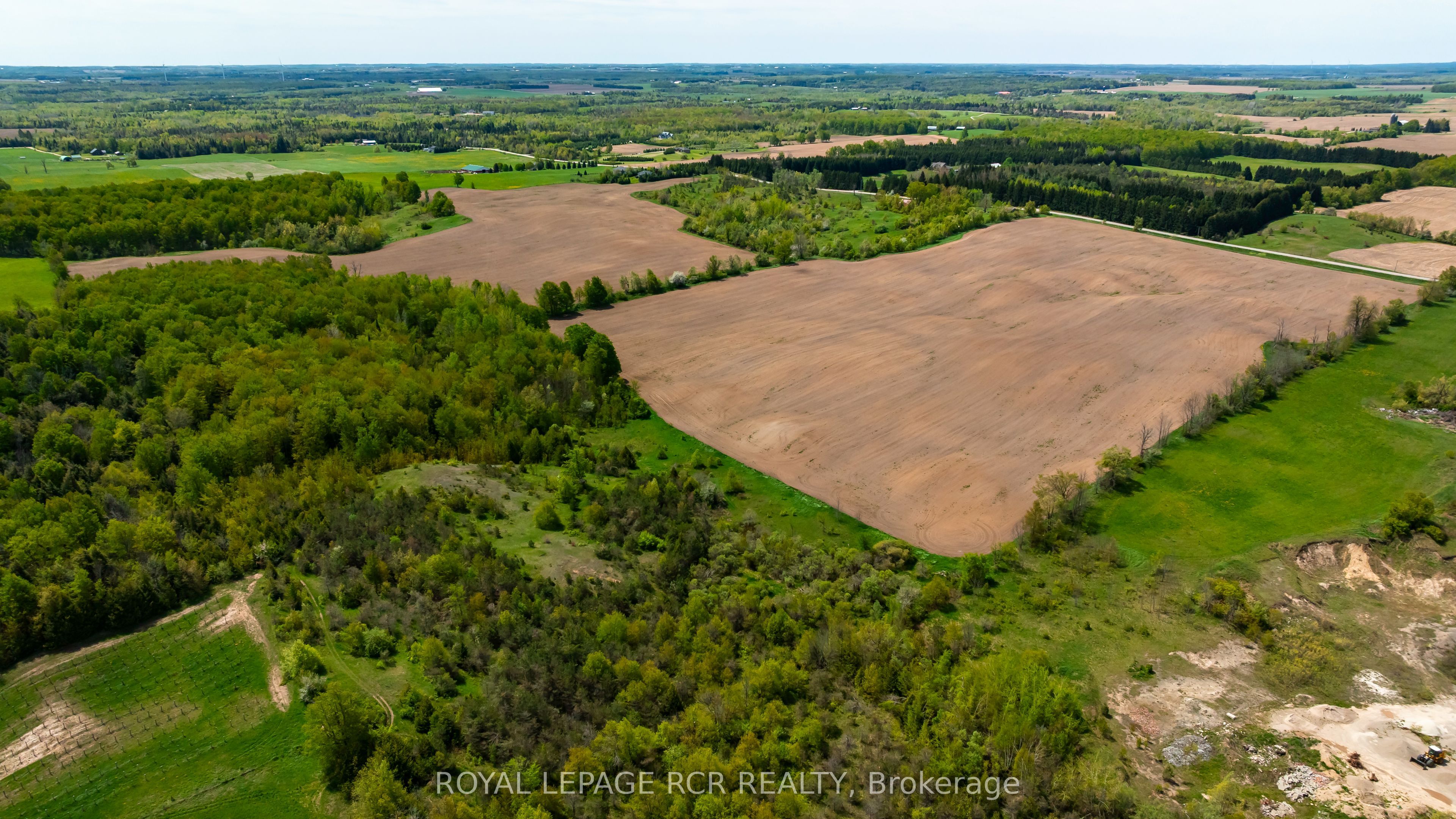 555463 Mono-amaranth Townline Property Photo 6