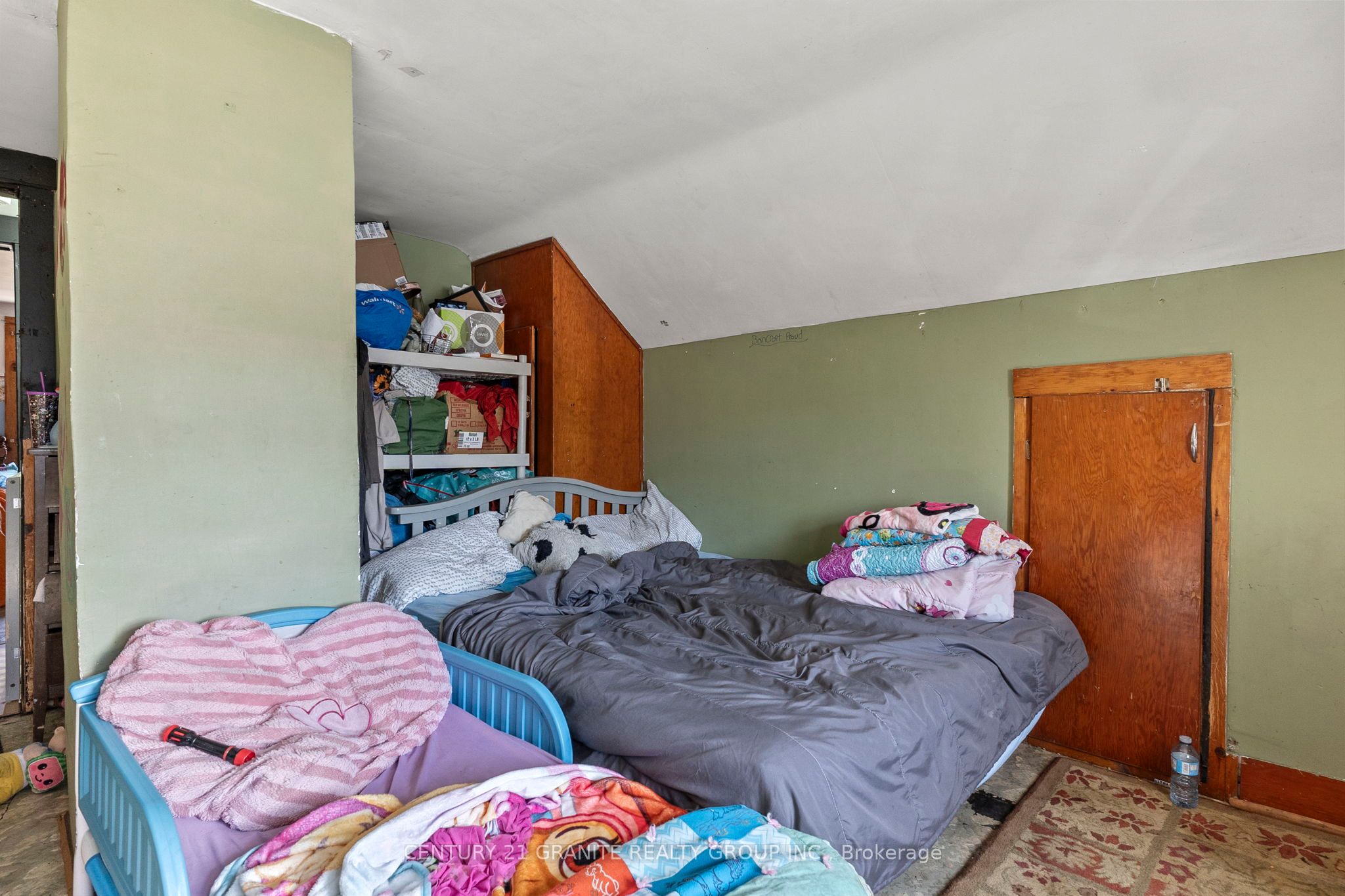 183 Hastings Street Property Photo 35