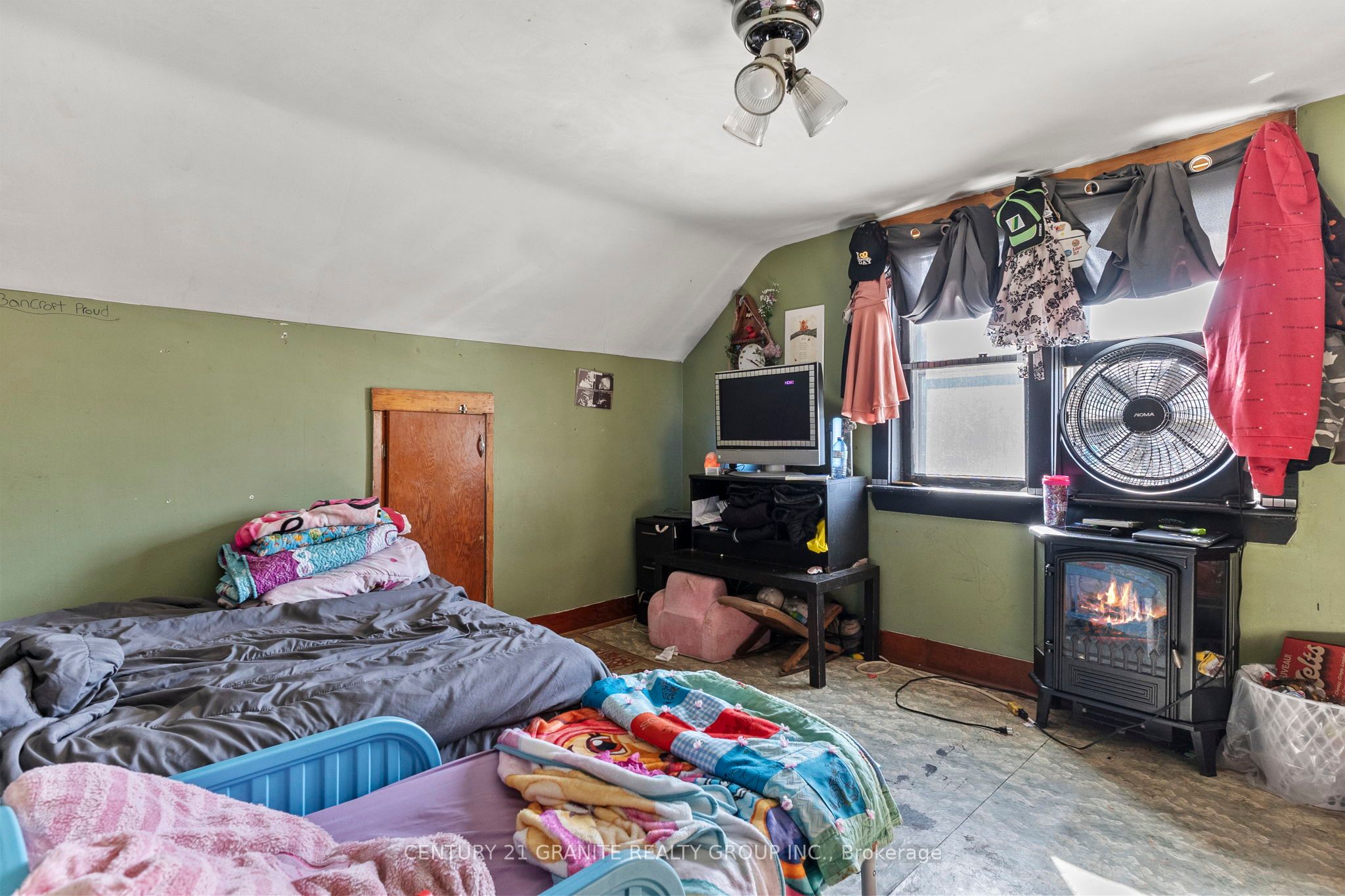183 Hastings Street Property Photo 36