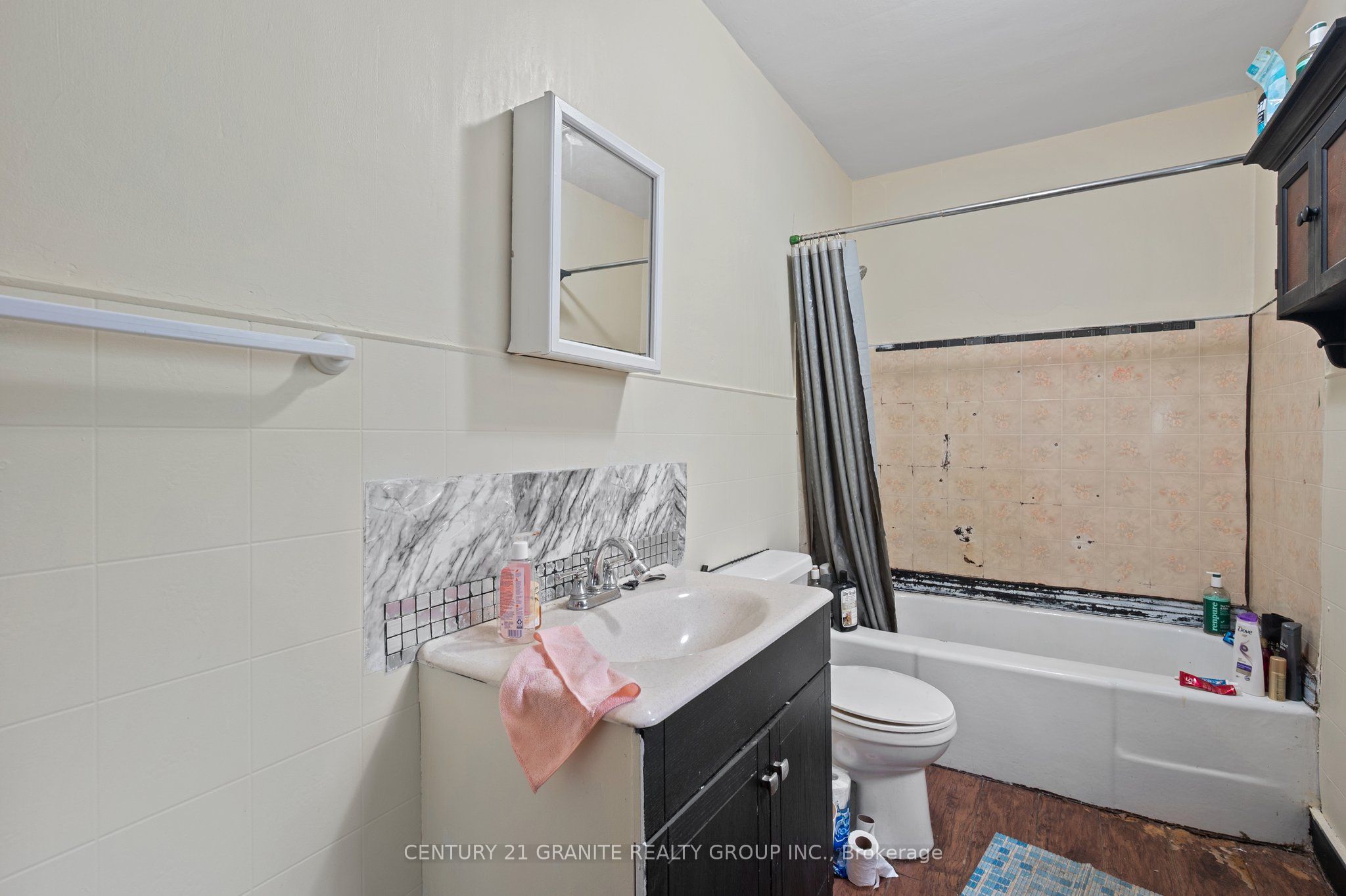 183 Hastings Street Property Photo 45