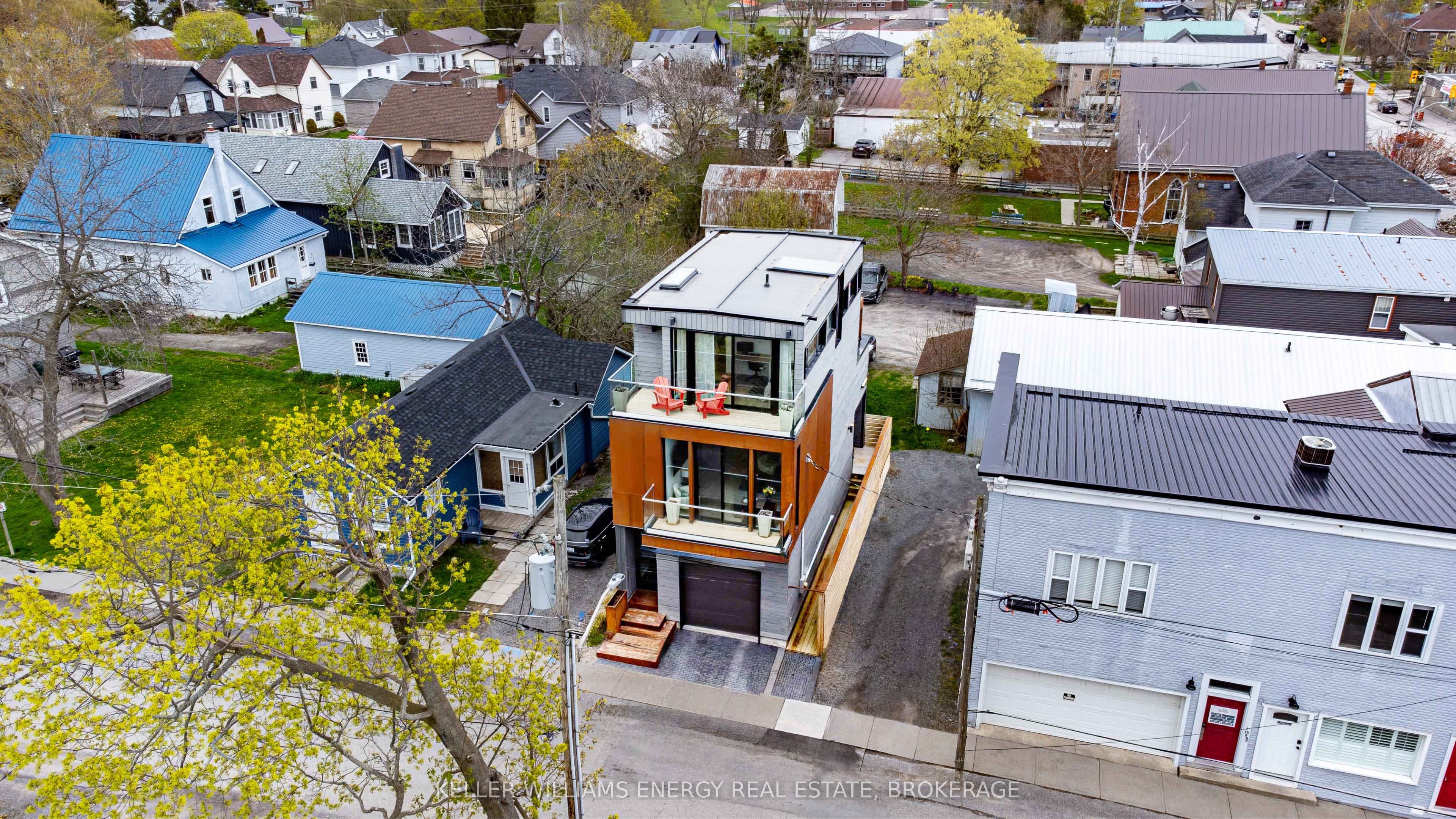 37 West Street Property Photo
