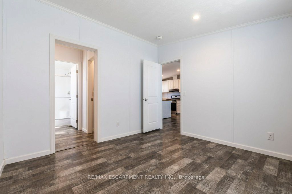 9 Hickory Hollow Property Photo 17