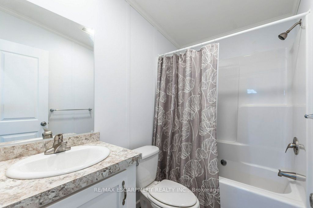 9 Hickory Hollow Property Photo 20