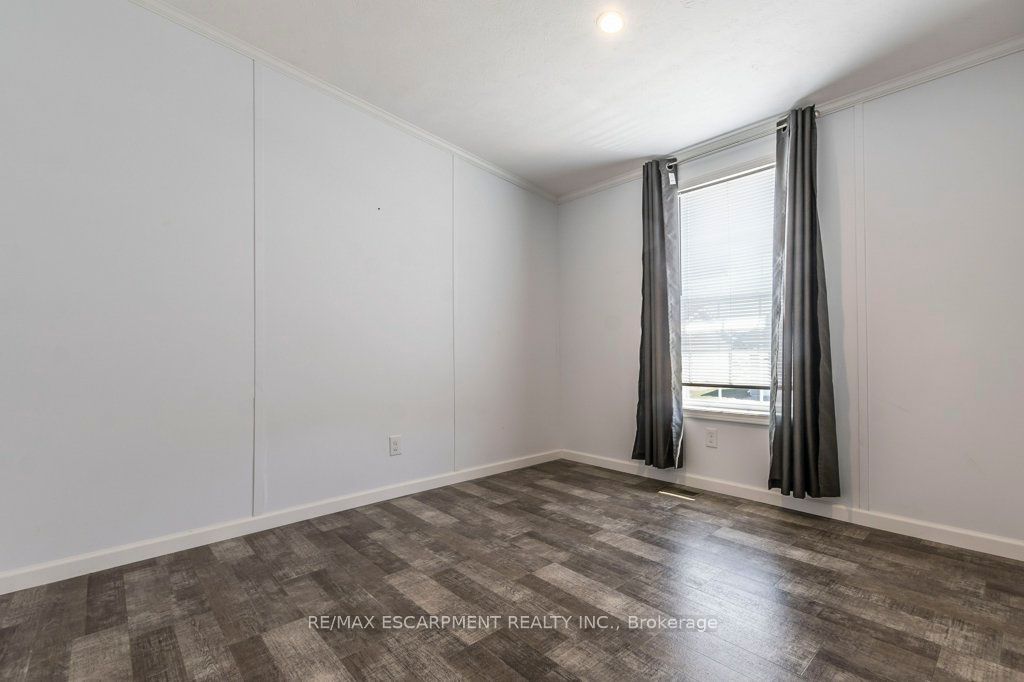 9 Hickory Hollow Property Photo 24