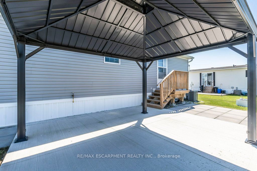 9 Hickory Hollow Property Photo 28