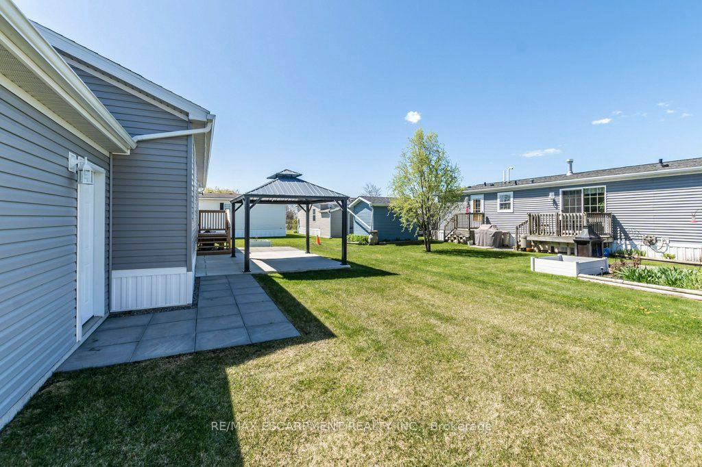 9 Hickory Hollow Property Photo 32