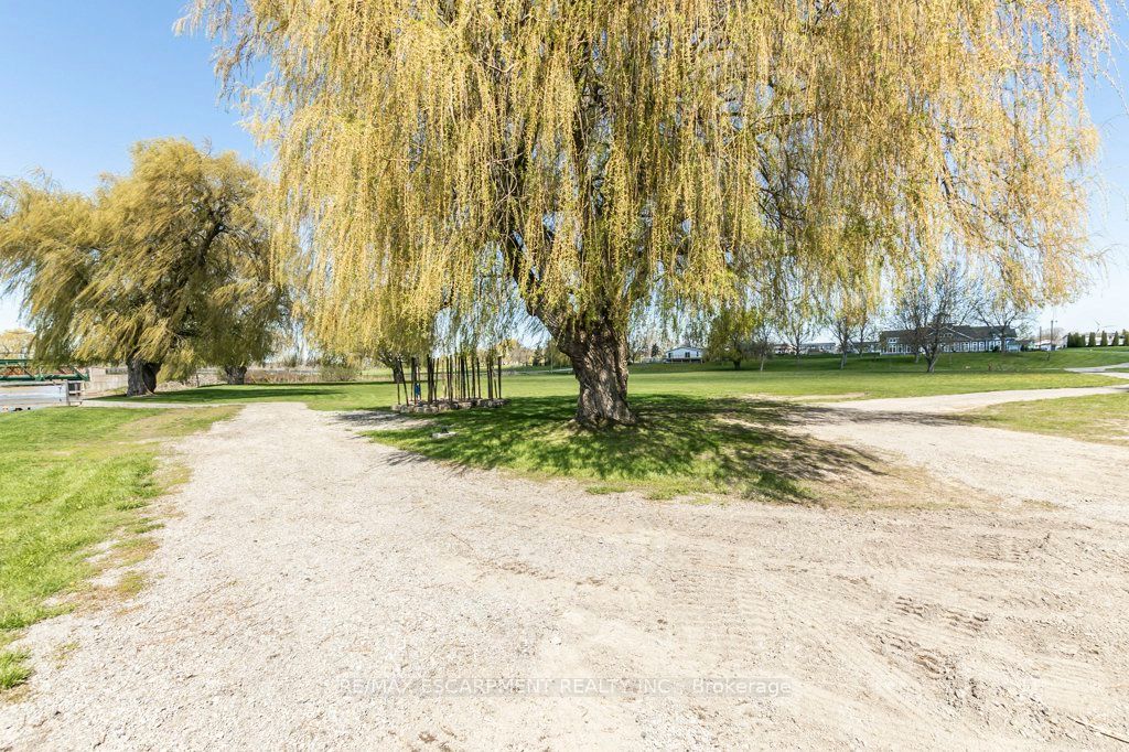 9 Hickory Hollow Property Photo 41