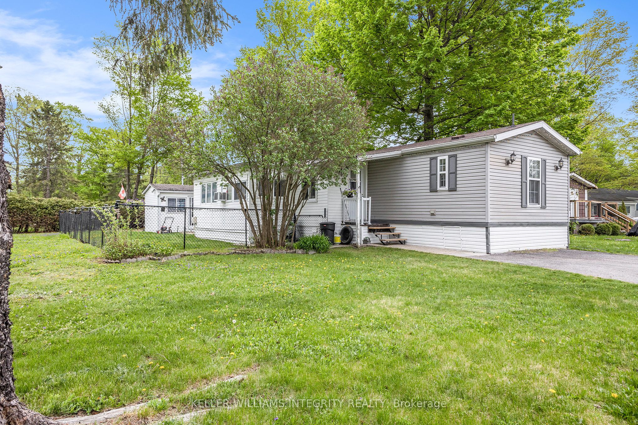 14 Oakwood Avenue Property Photo