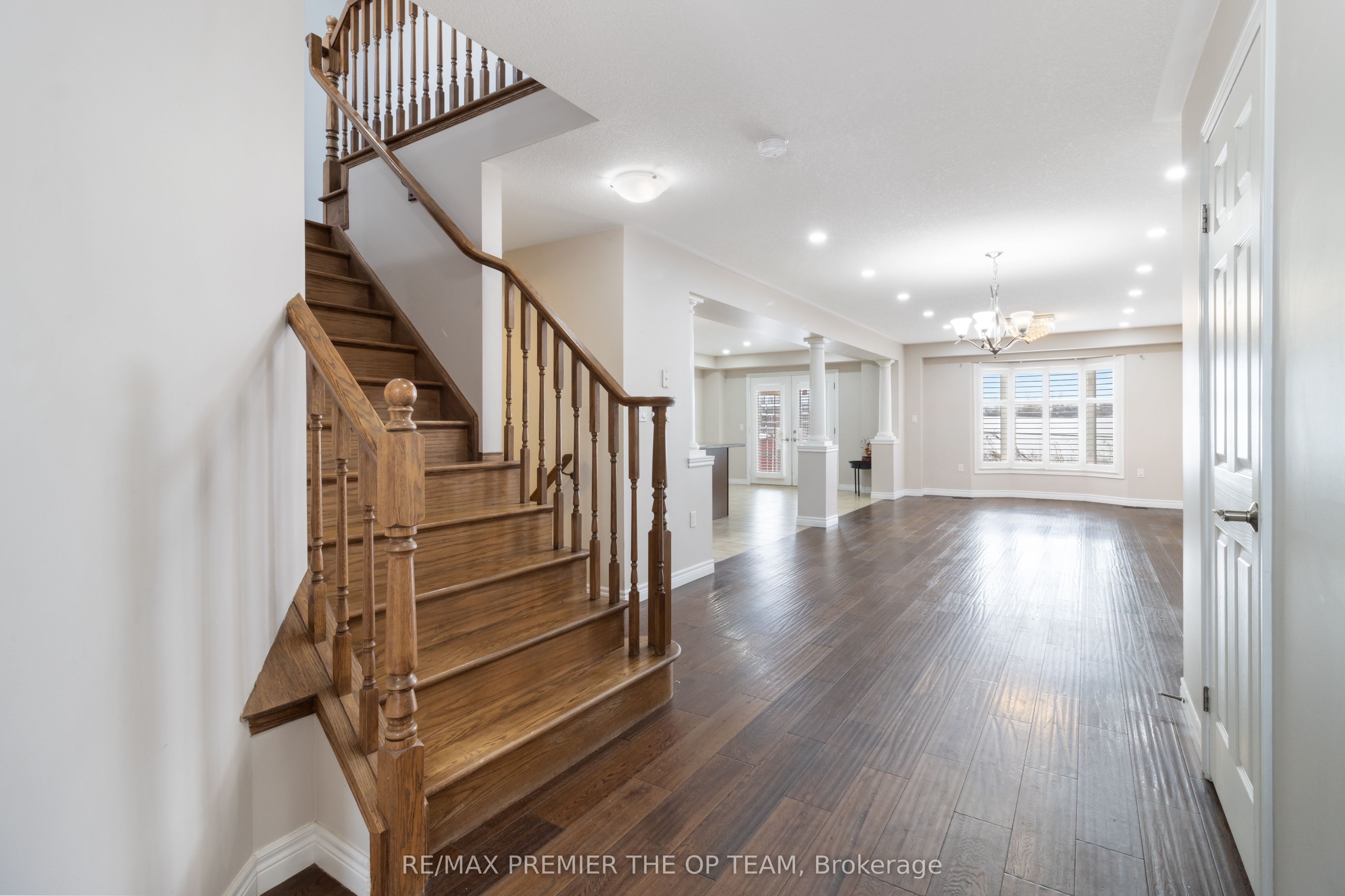 147 Pelech Crescent Property Photo 8
