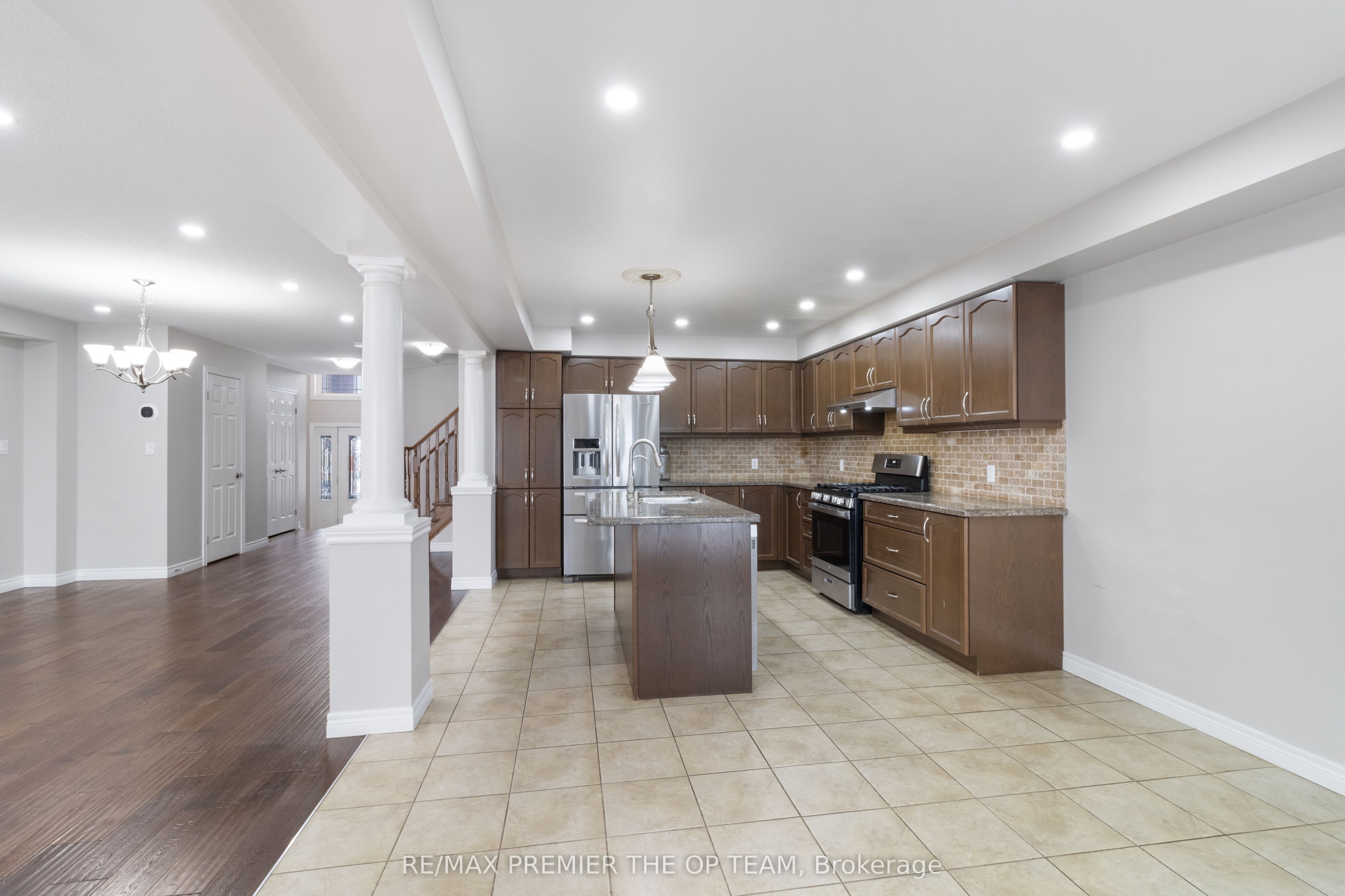 147 Pelech Crescent Property Photo 18